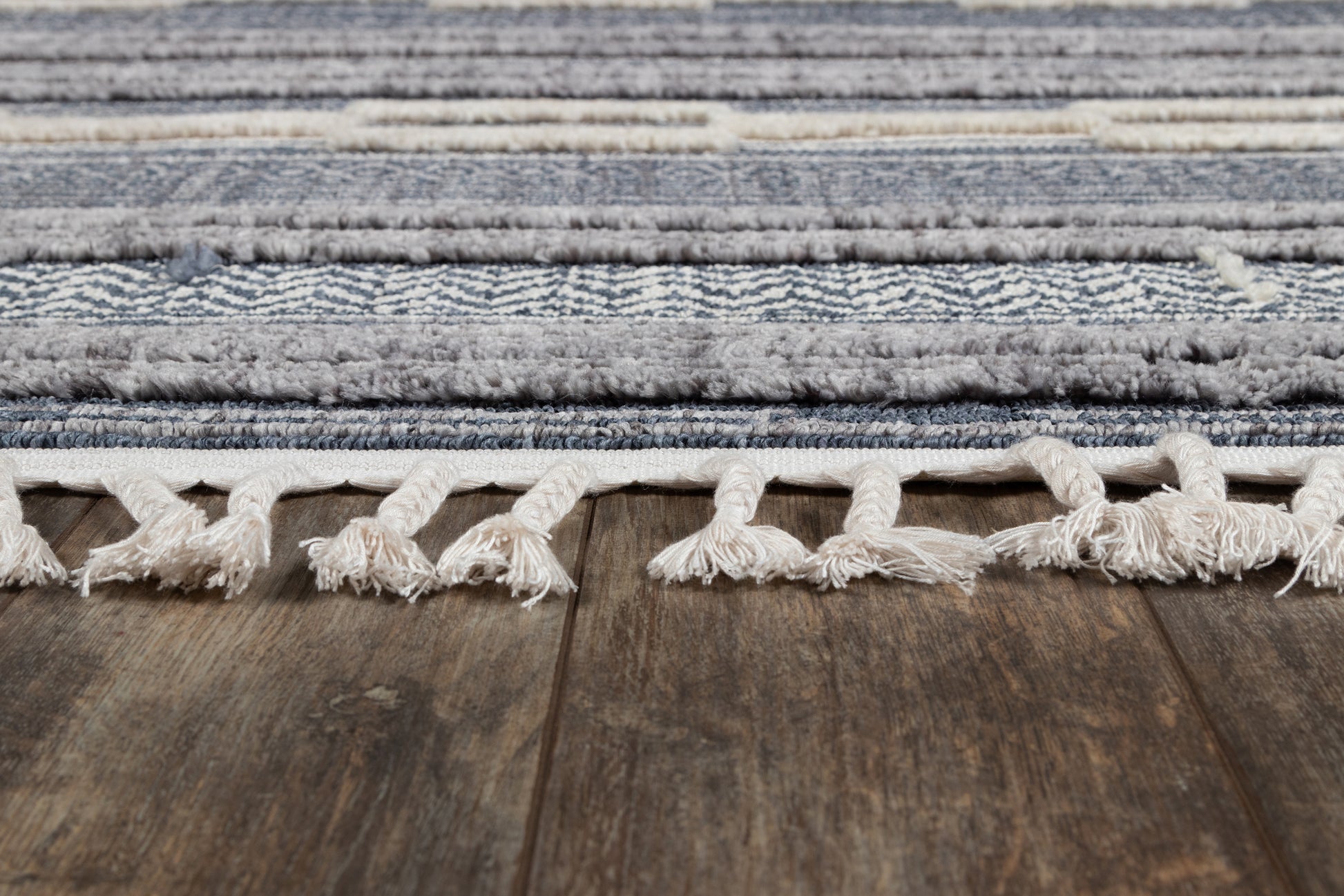 Momeni Odessa  Blue  Contemporary