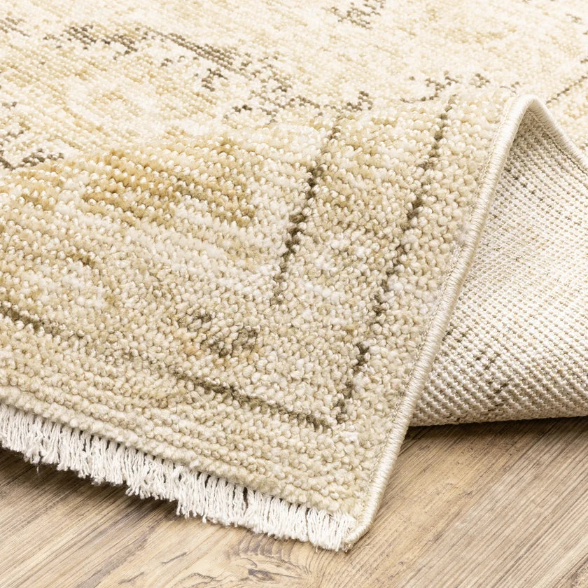 Oriental Weavers Carolina CRL03 Beige Gold Traditional Machine Woven Rug
