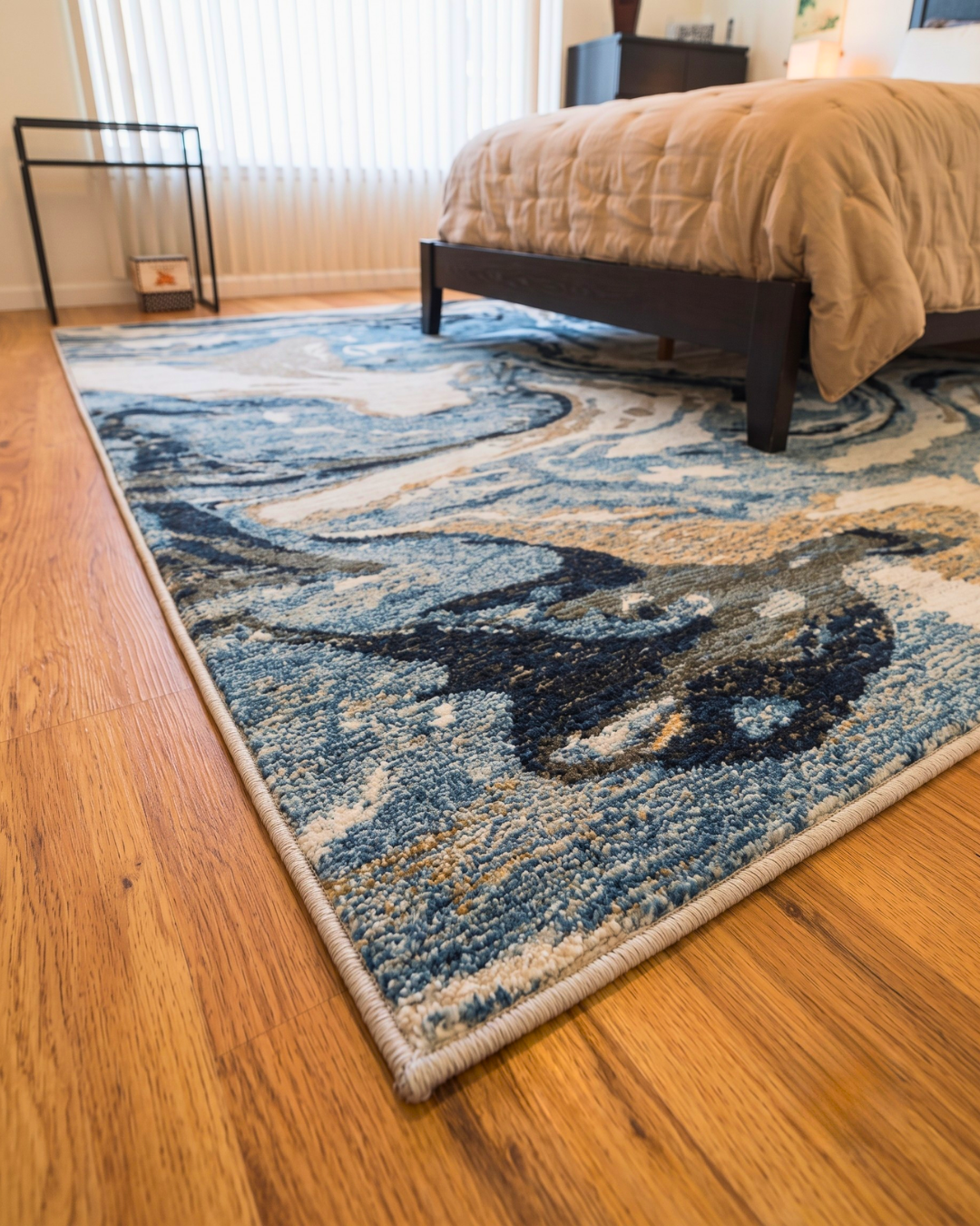 Oriental Weavers Echo ECH07 Blue Ivory rug corner close-up showing texture