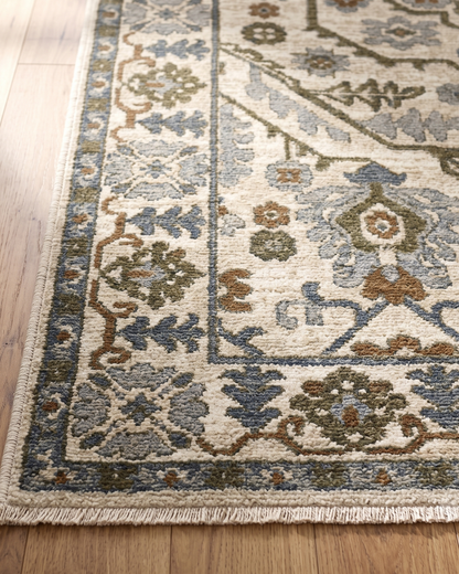 Oriental Weavers Hastings HA02I Ivory Rust rug border and texture close-up