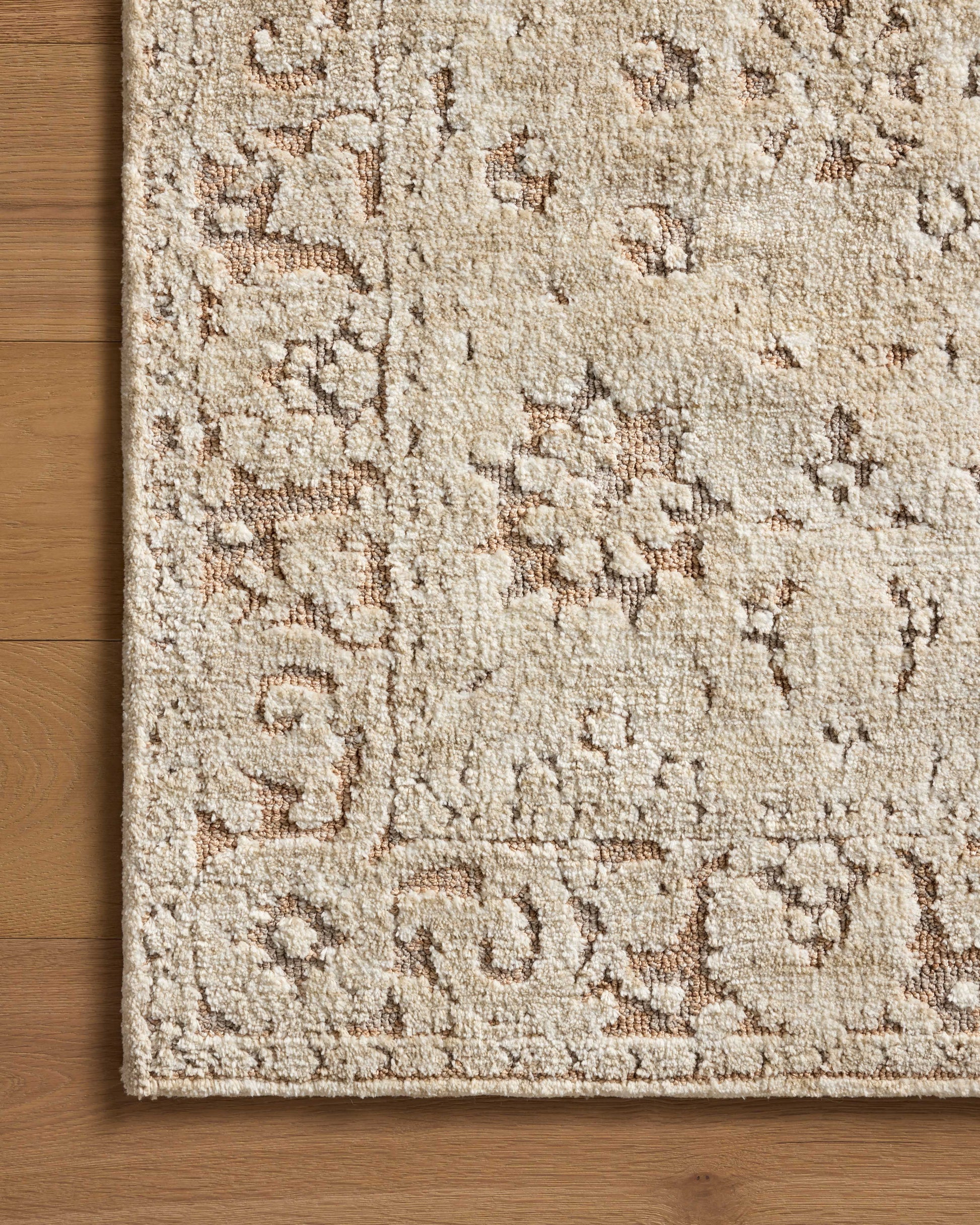 Loloi Percival  Natural Salmon Traditional