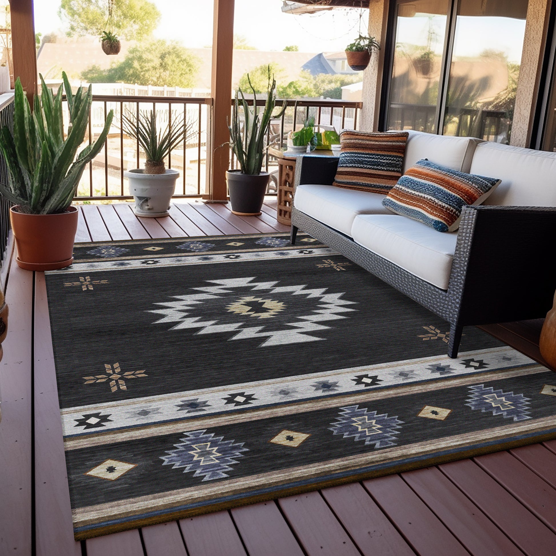 Dalyn Rugs Phoenix  Black  Southwestern