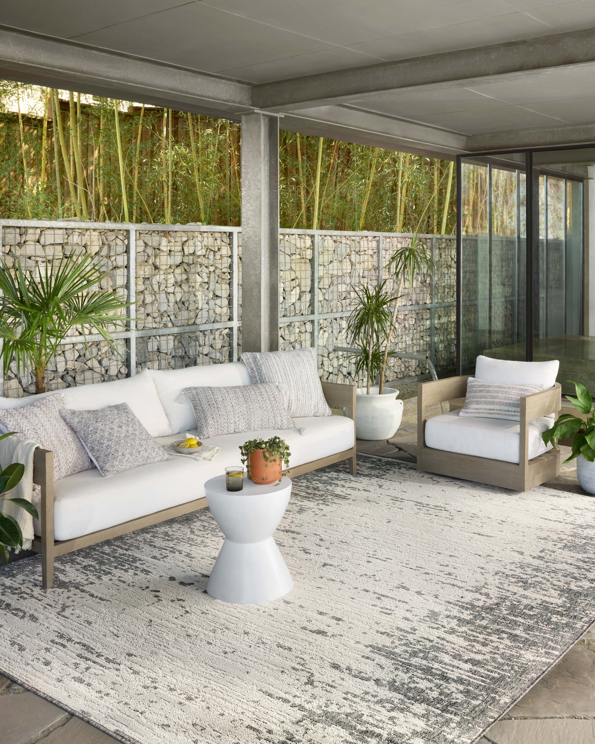 Loloi II Rainier  Ivory Grey Indoor/Outdoor