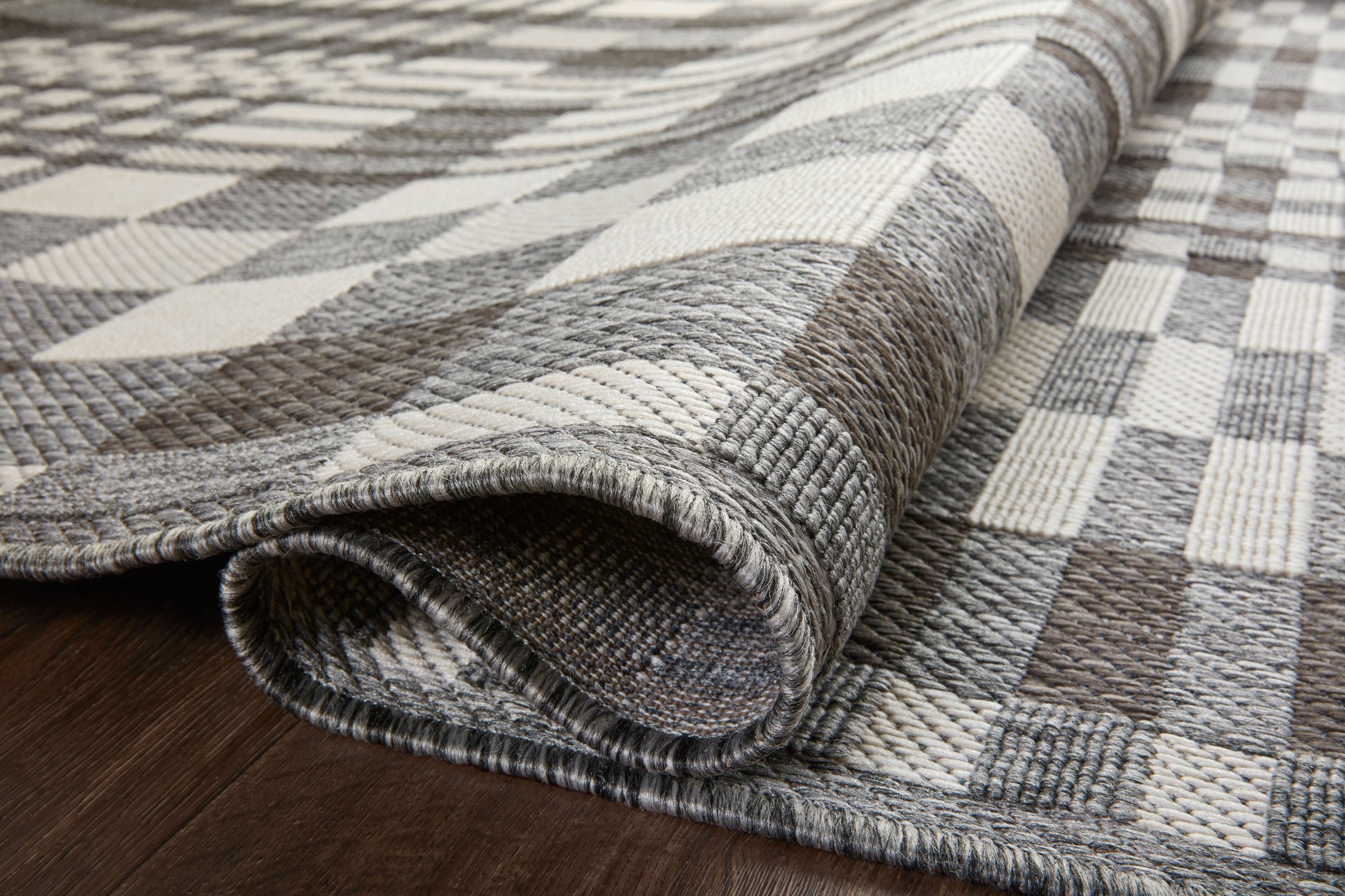 Loloi II Rainier  Ivory Pebble Indoor/Outdoor