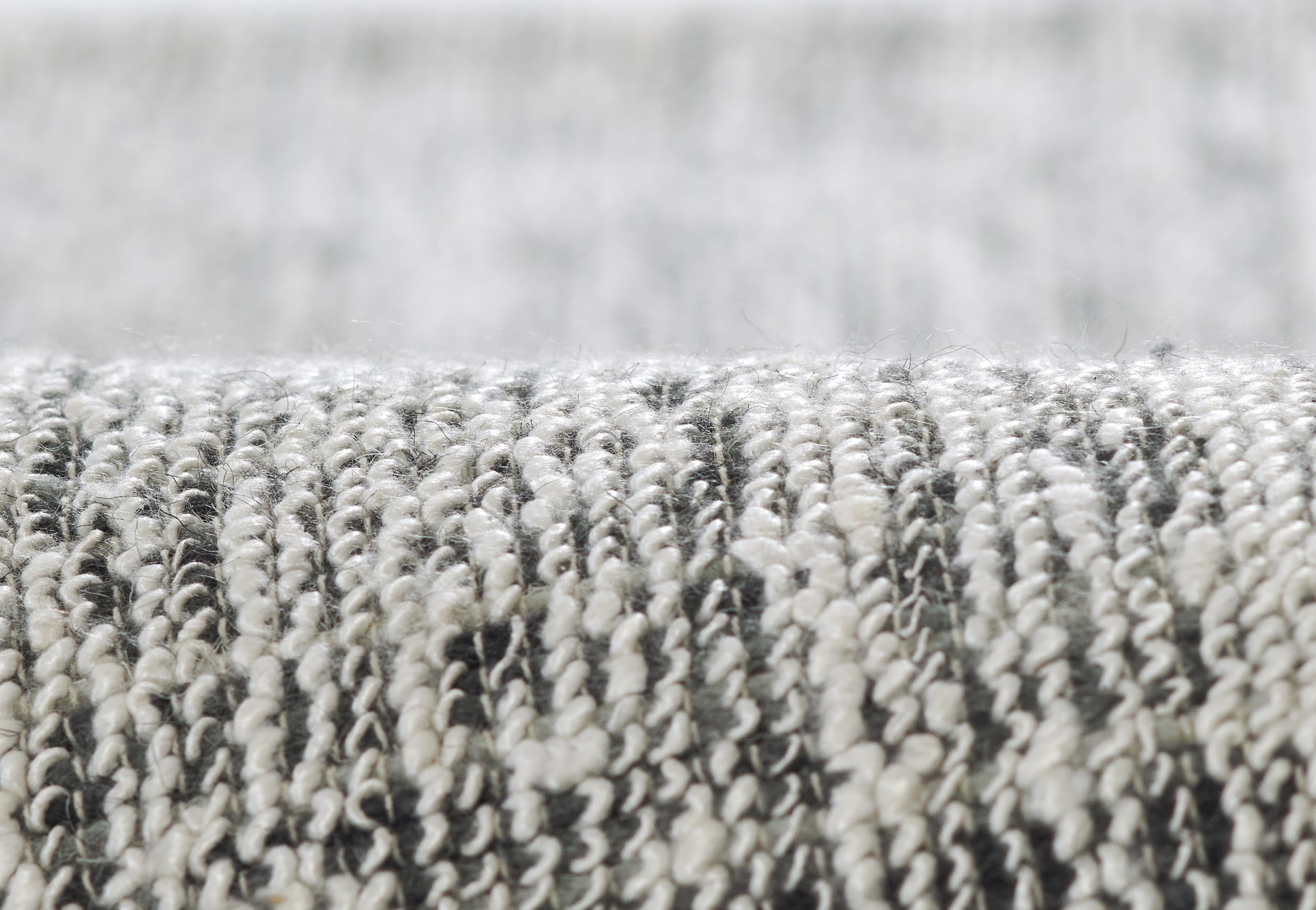 Momeni Relic  Charcoal  Contemporary