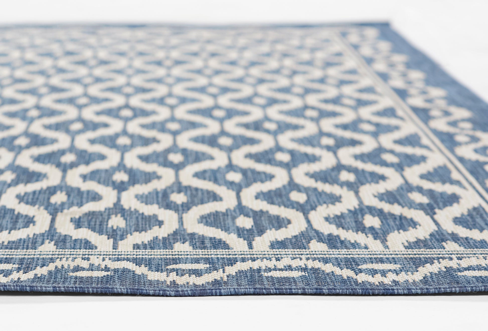 Momeni Riviera  Blue  Contemporary