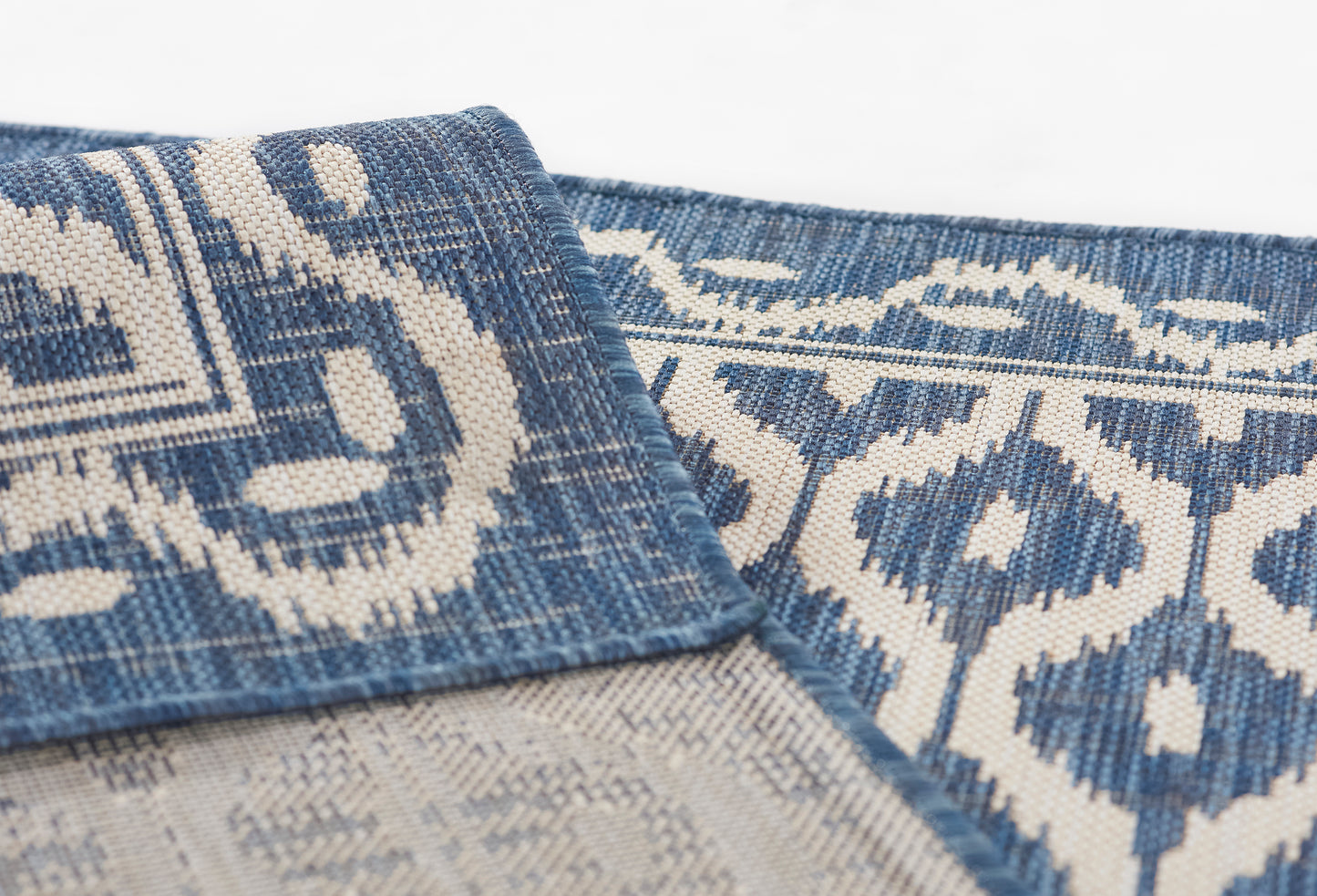 Momeni Riviera  Blue  Contemporary