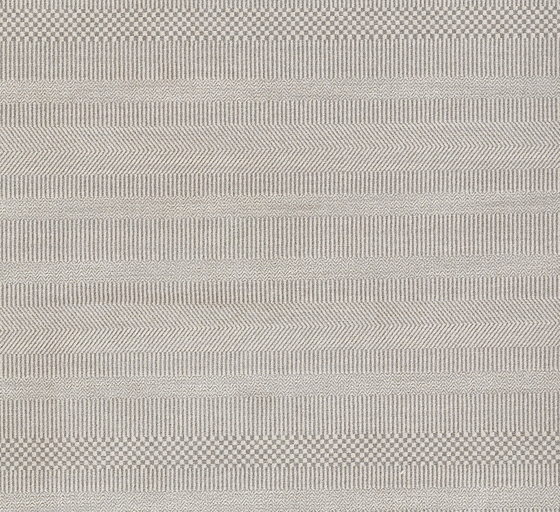 Momeni Samira  Light Grey  Traditional