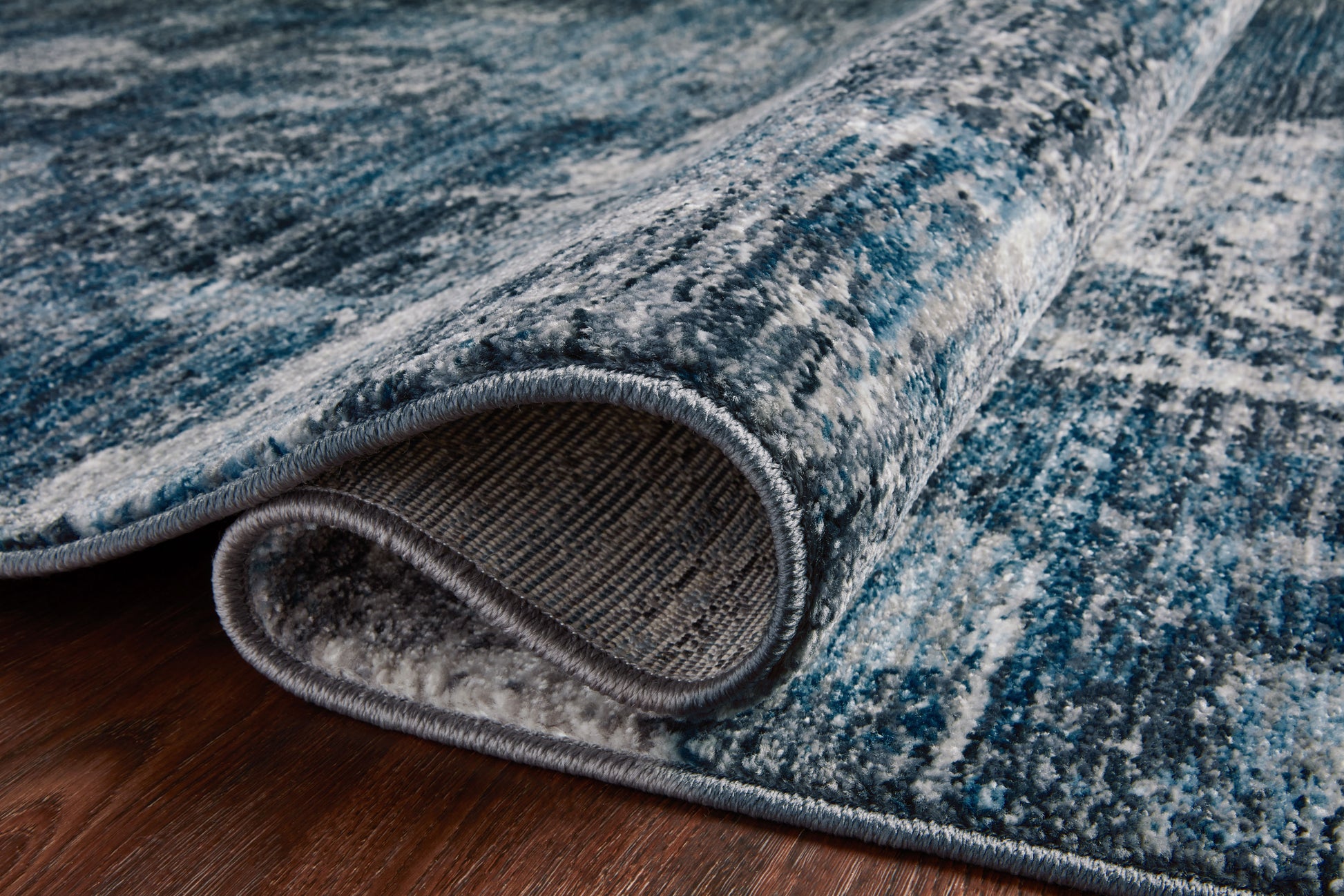 Loloi II Samra  Dove Sky Transitional