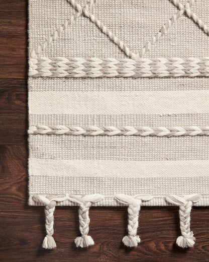 Loloi II Sawyer  Silver  Contemporary