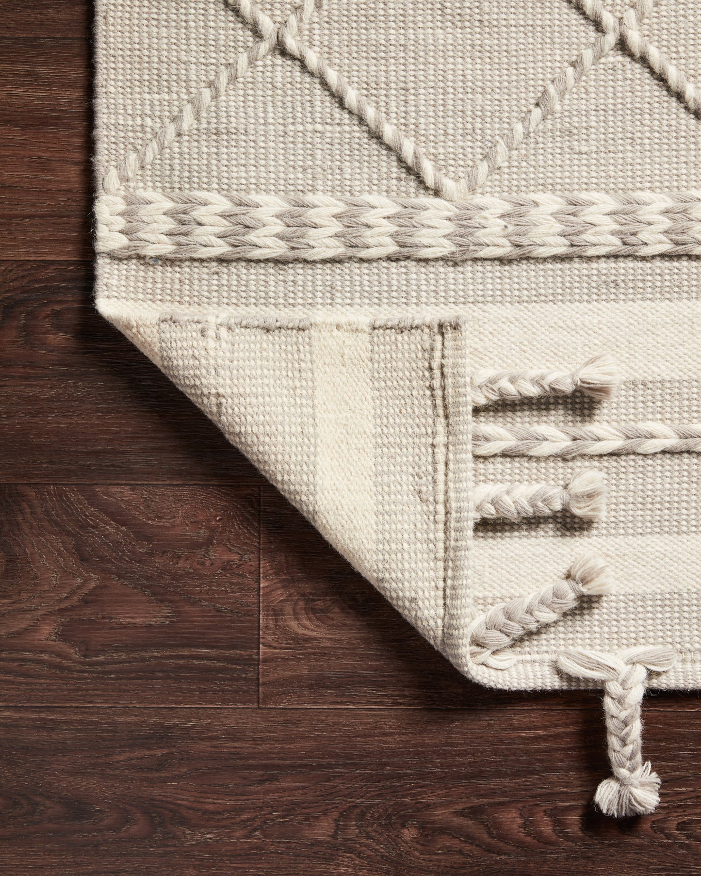 Loloi II Sawyer  Silver  Contemporary