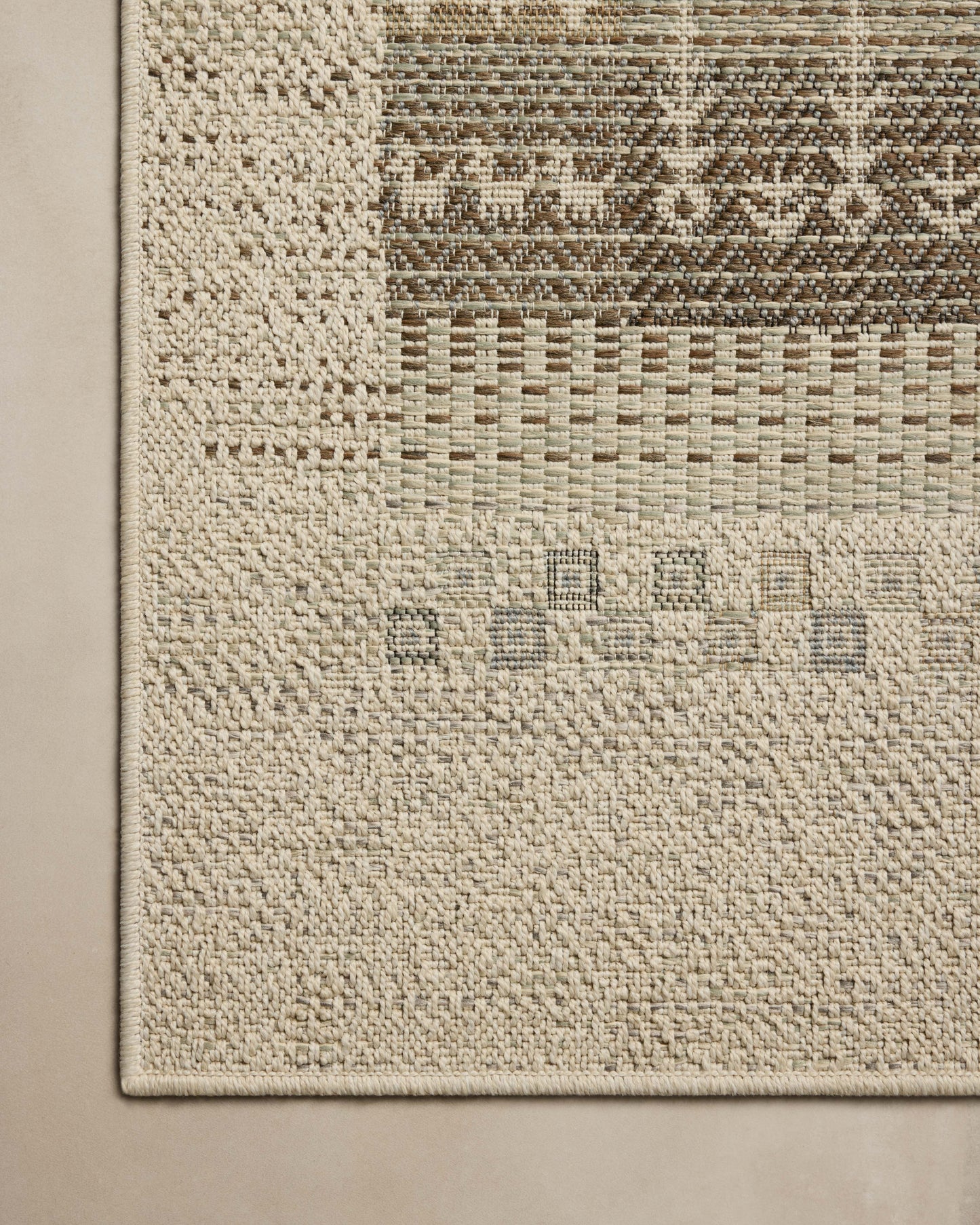 Loloi Saylor  Ivory Earth Indoor/Outdoor