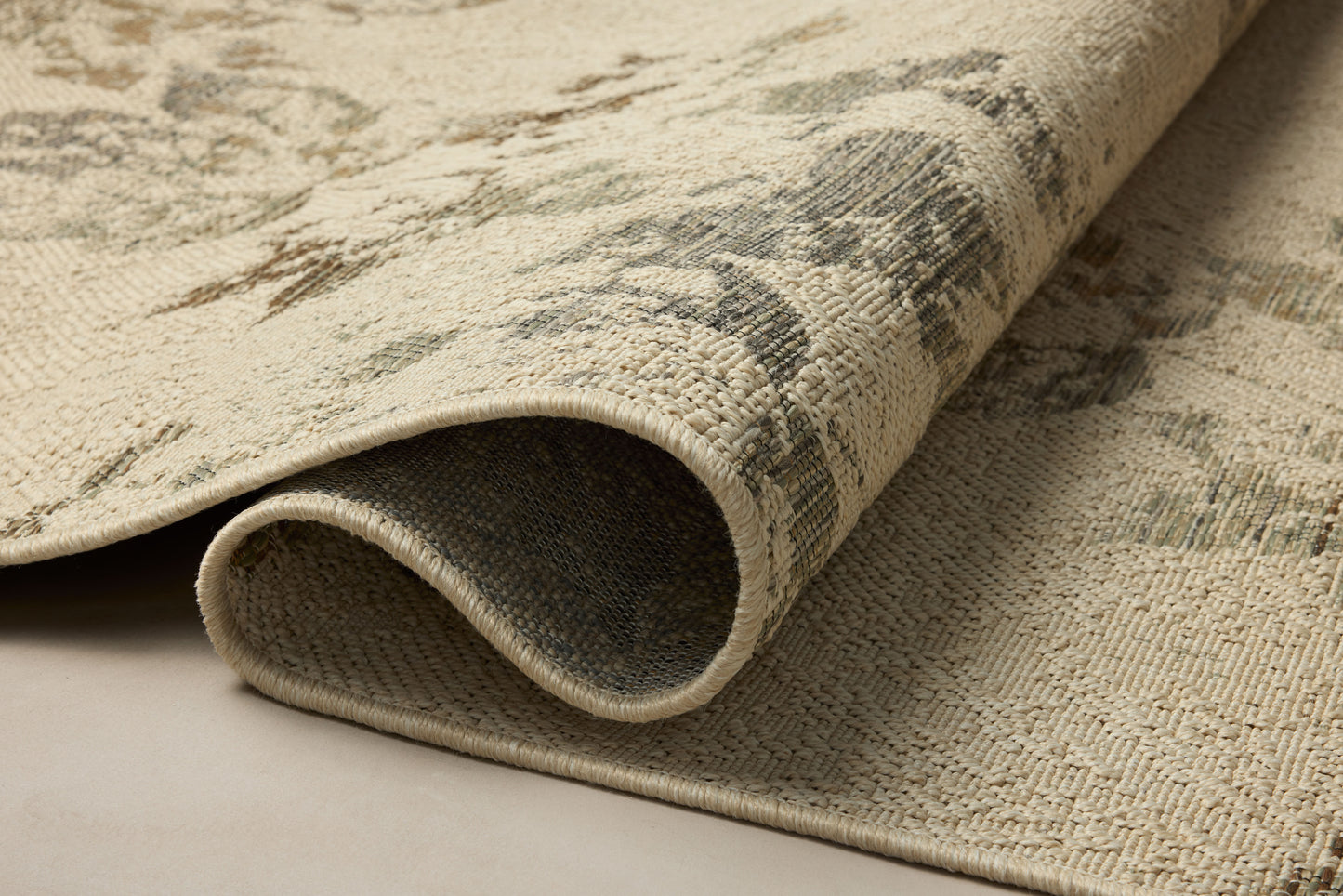 Loloi Saylor  Ivory Bark Indoor/Outdoor