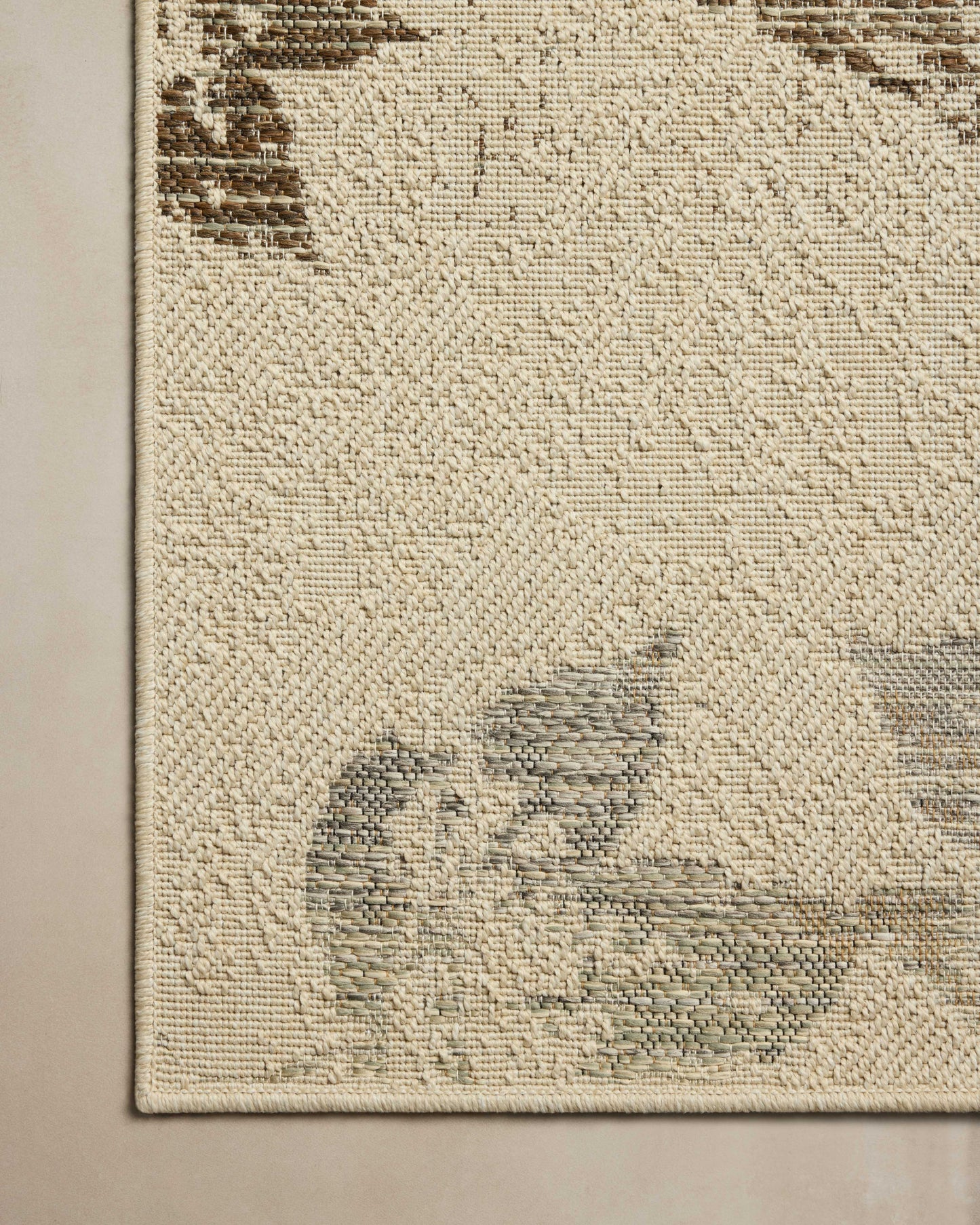 Loloi Saylor  Ivory Bark Indoor/Outdoor