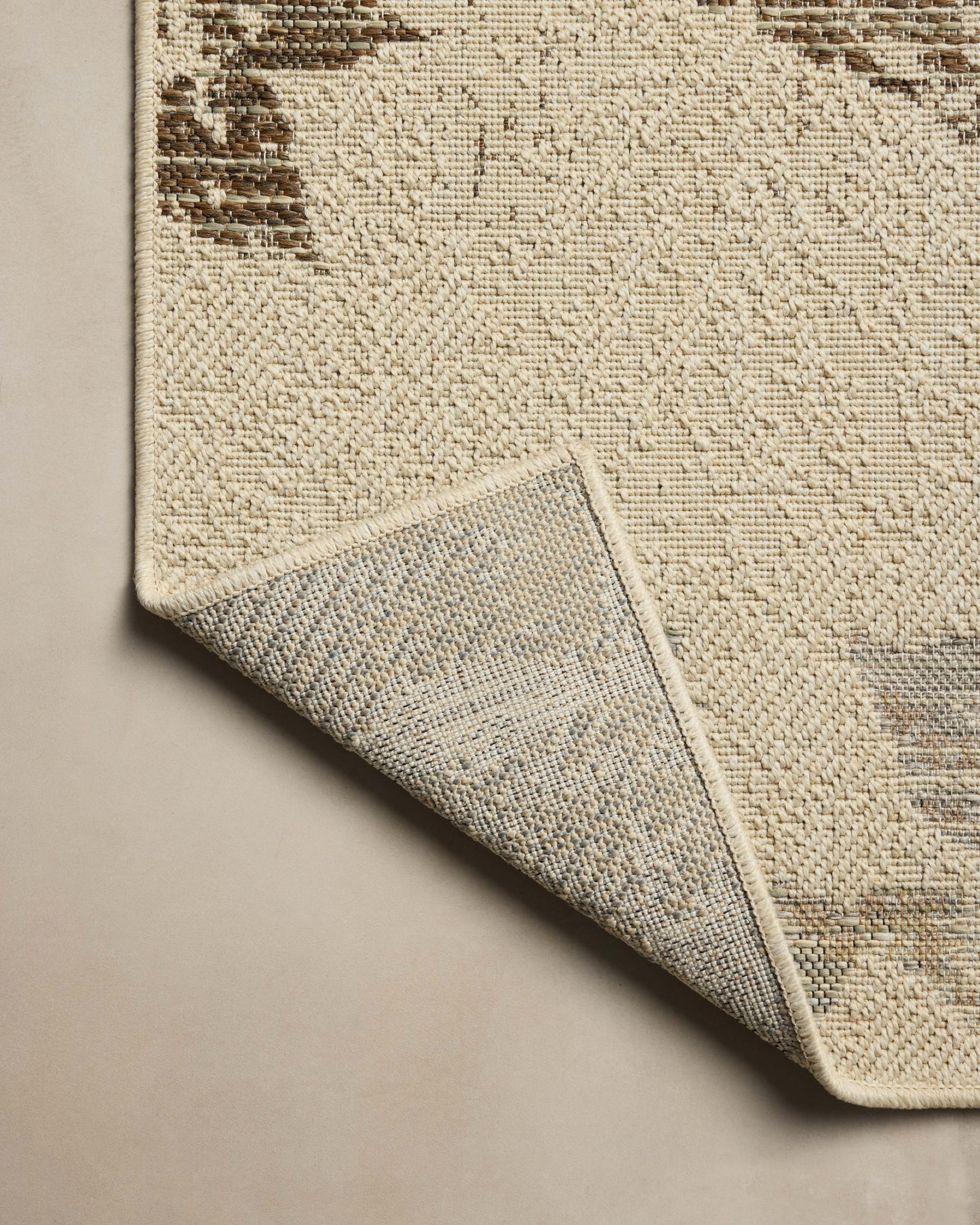 Loloi Saylor  Ivory Bark Indoor/Outdoor