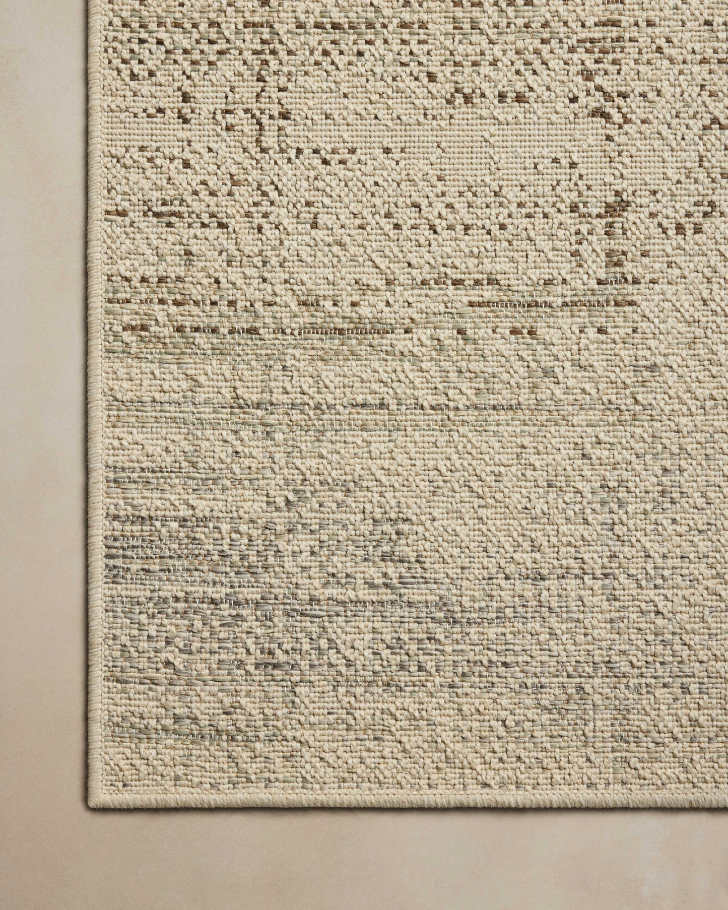 Loloi Saylor  Ivory Fog Indoor/Outdoor