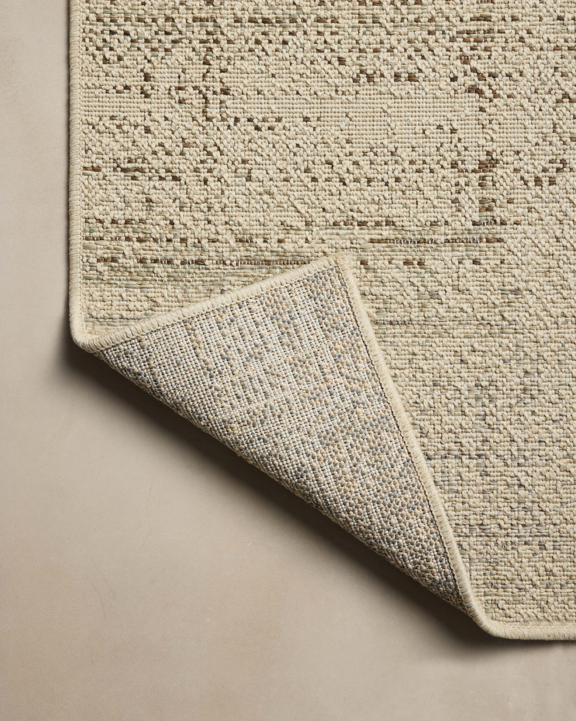 Loloi Saylor  Ivory Fog Indoor/Outdoor