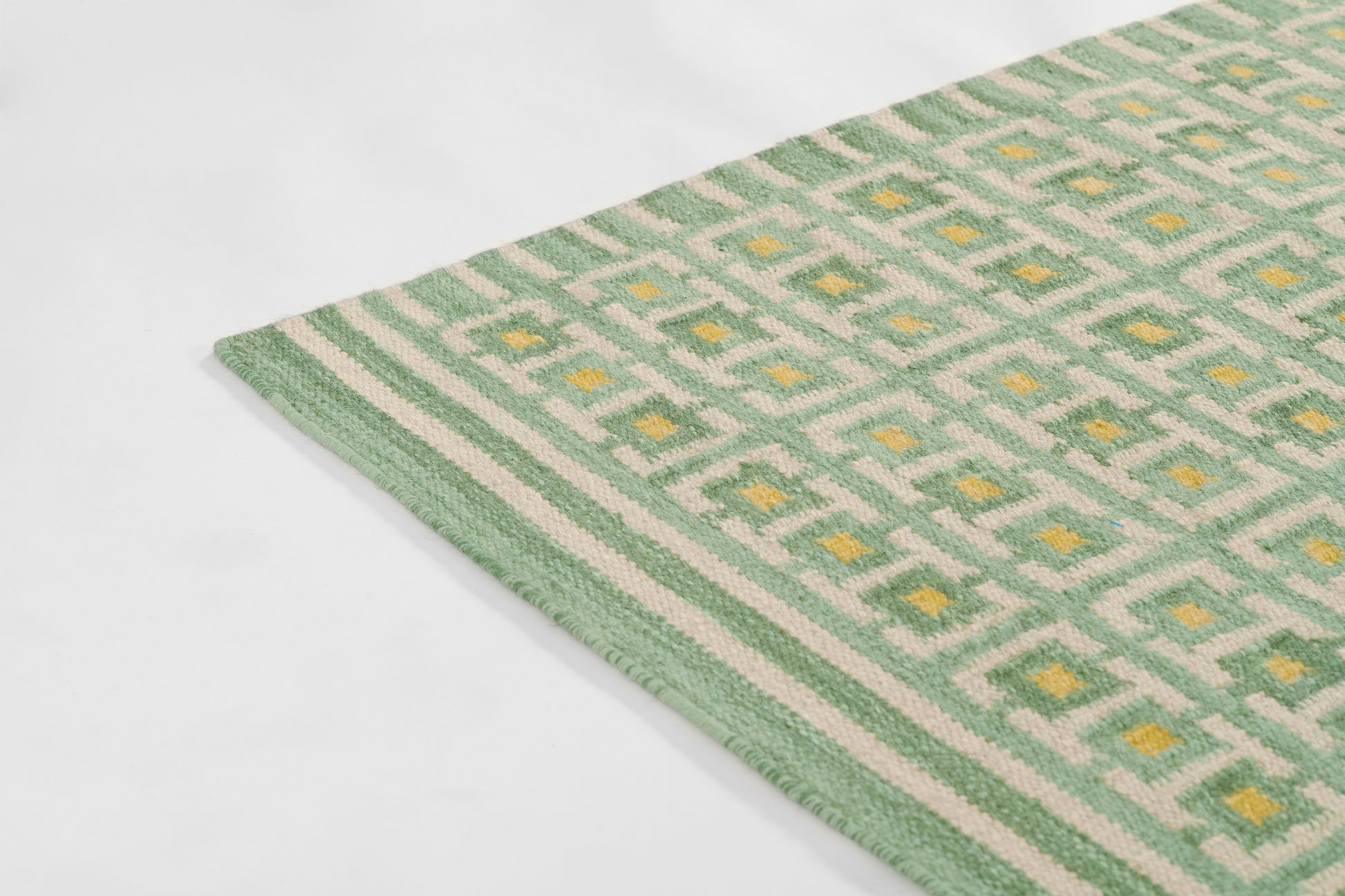 Momeni Scandi  Green  Contemporary