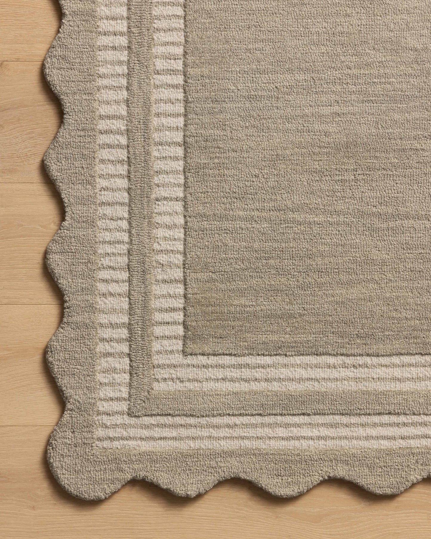 Chris Loves Julia x Loloi Scottie  Fog Ivory Transitional