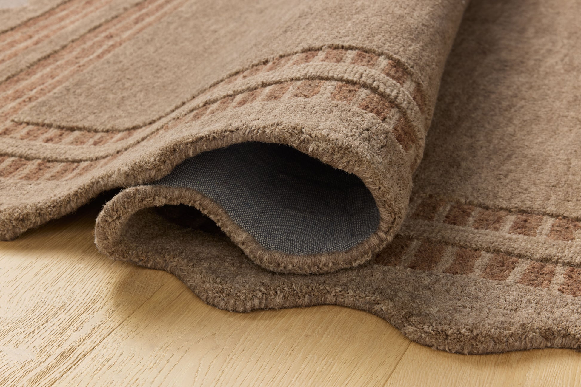 Chris Loves Julia x Loloi Scottie  Mocha Clay Transitional