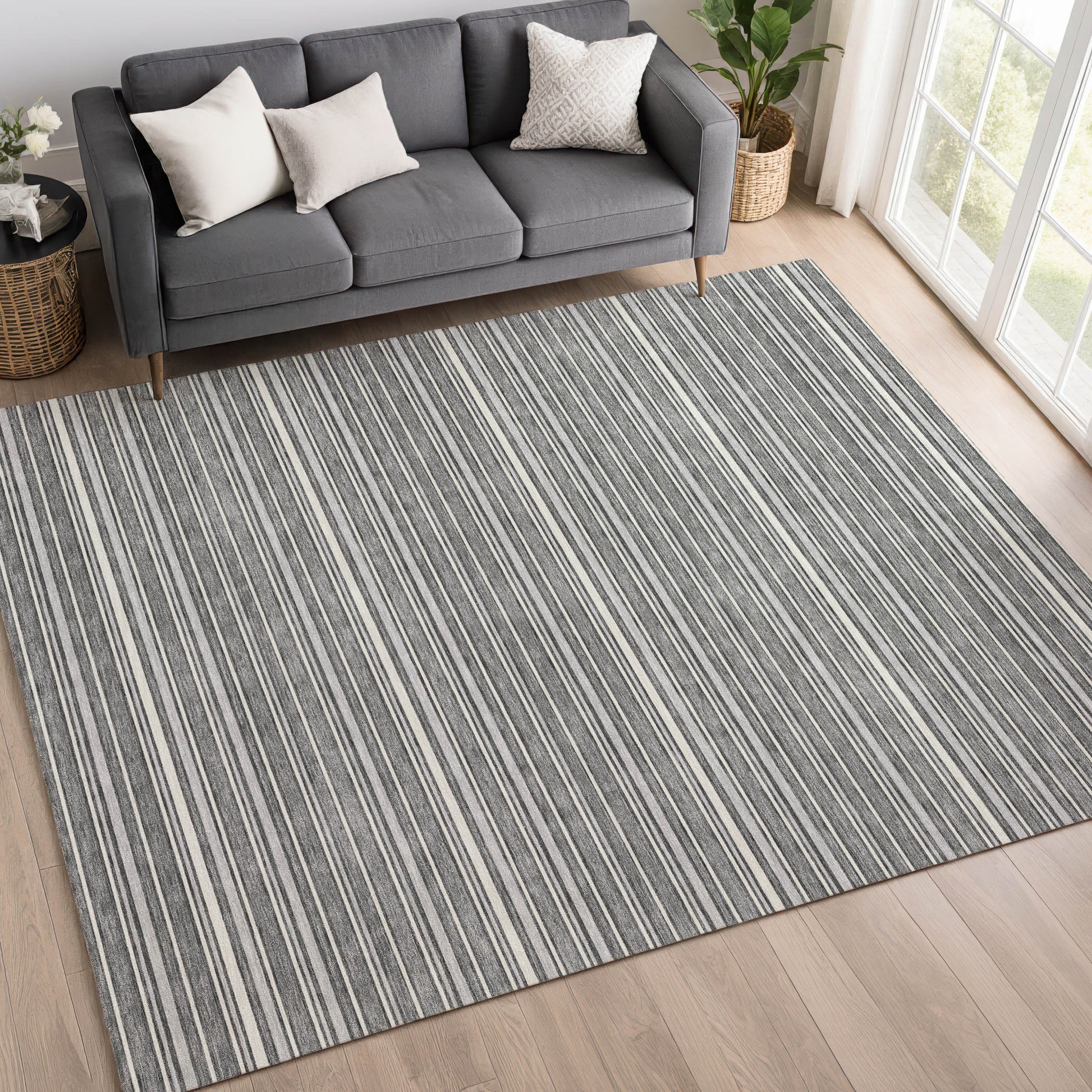 Dalyn Rugs Soft Essentials  Gray  Transitional