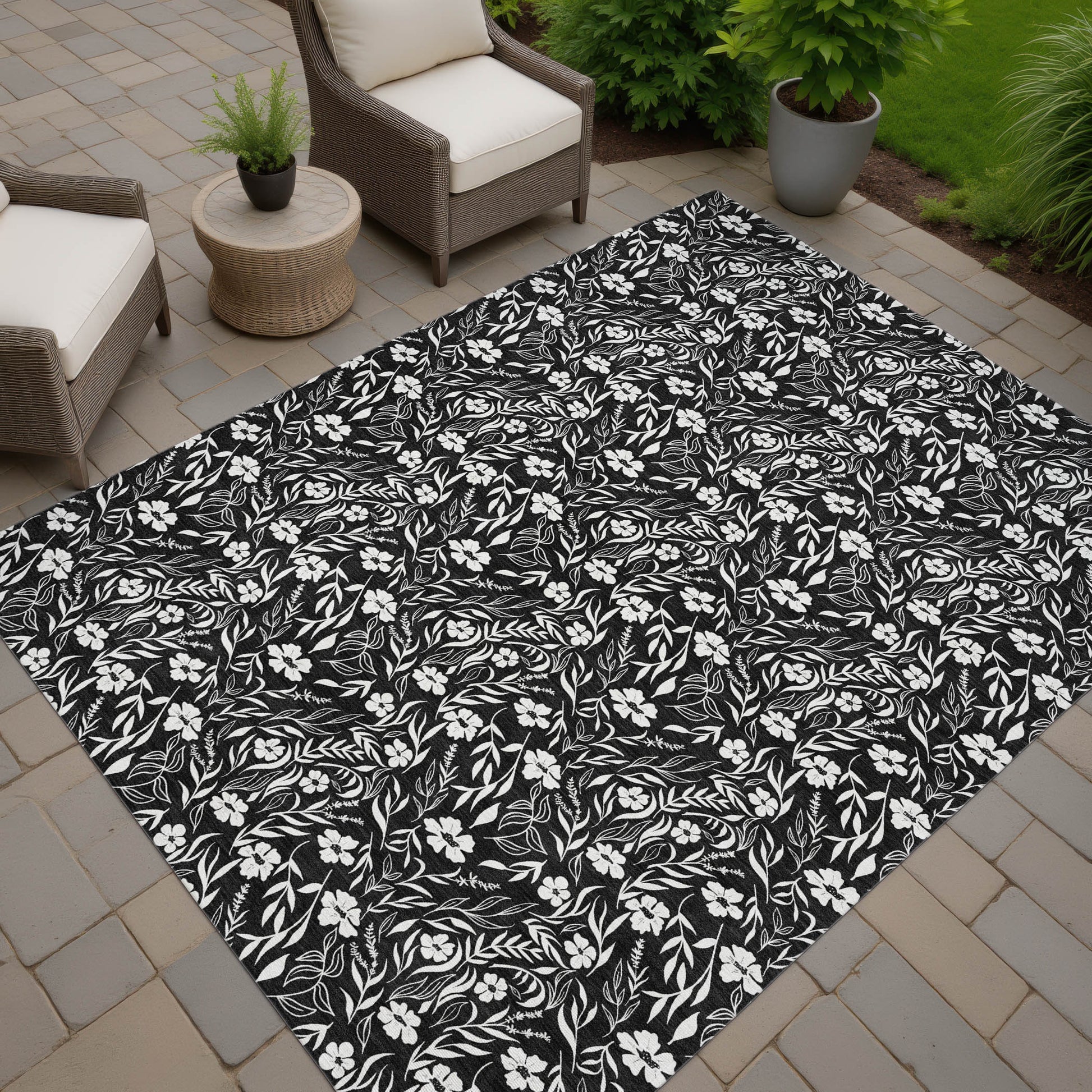 Dalyn Rugs Soft Essentials  Black  Transitional