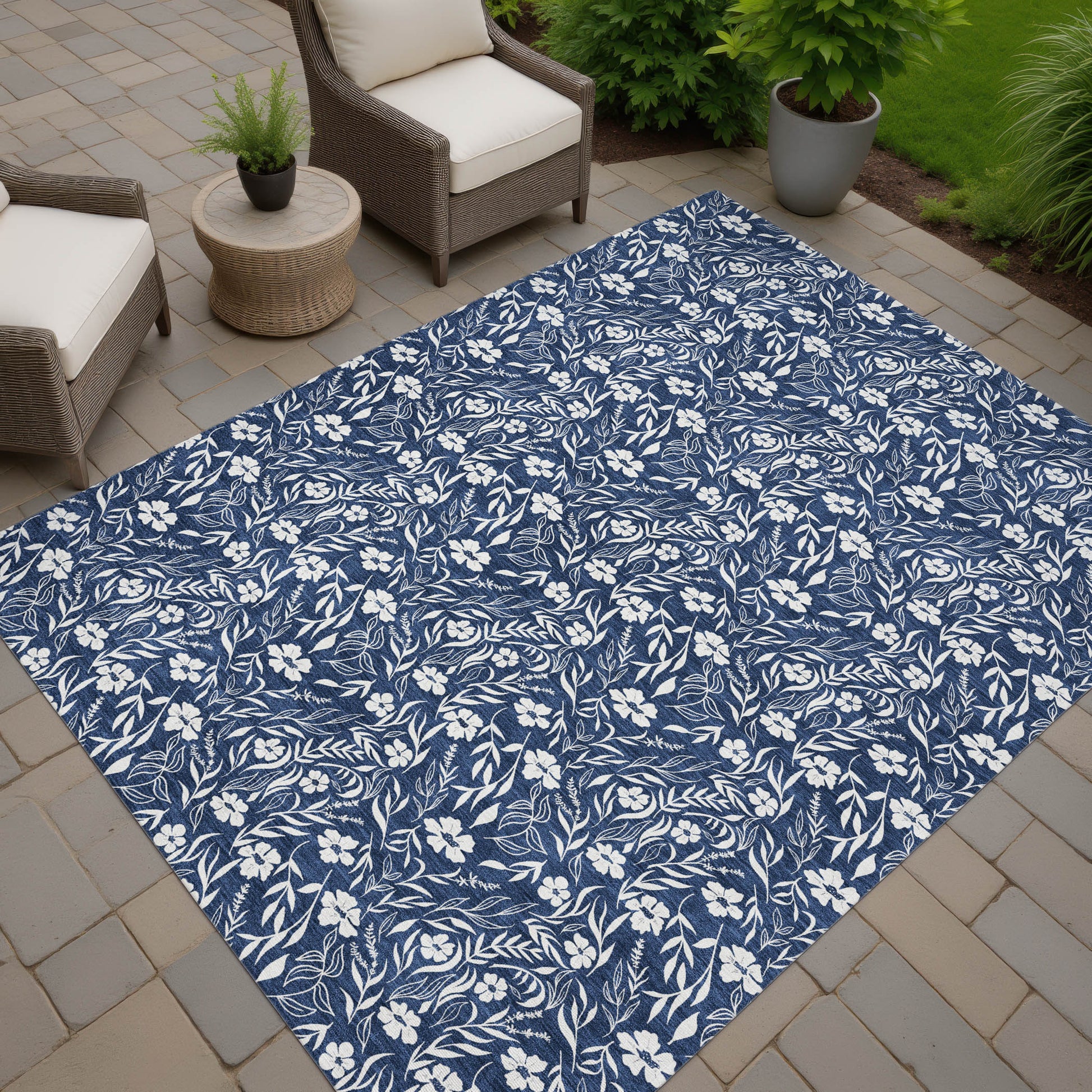 Dalyn Rugs Soft Essentials  Navy  Transitional