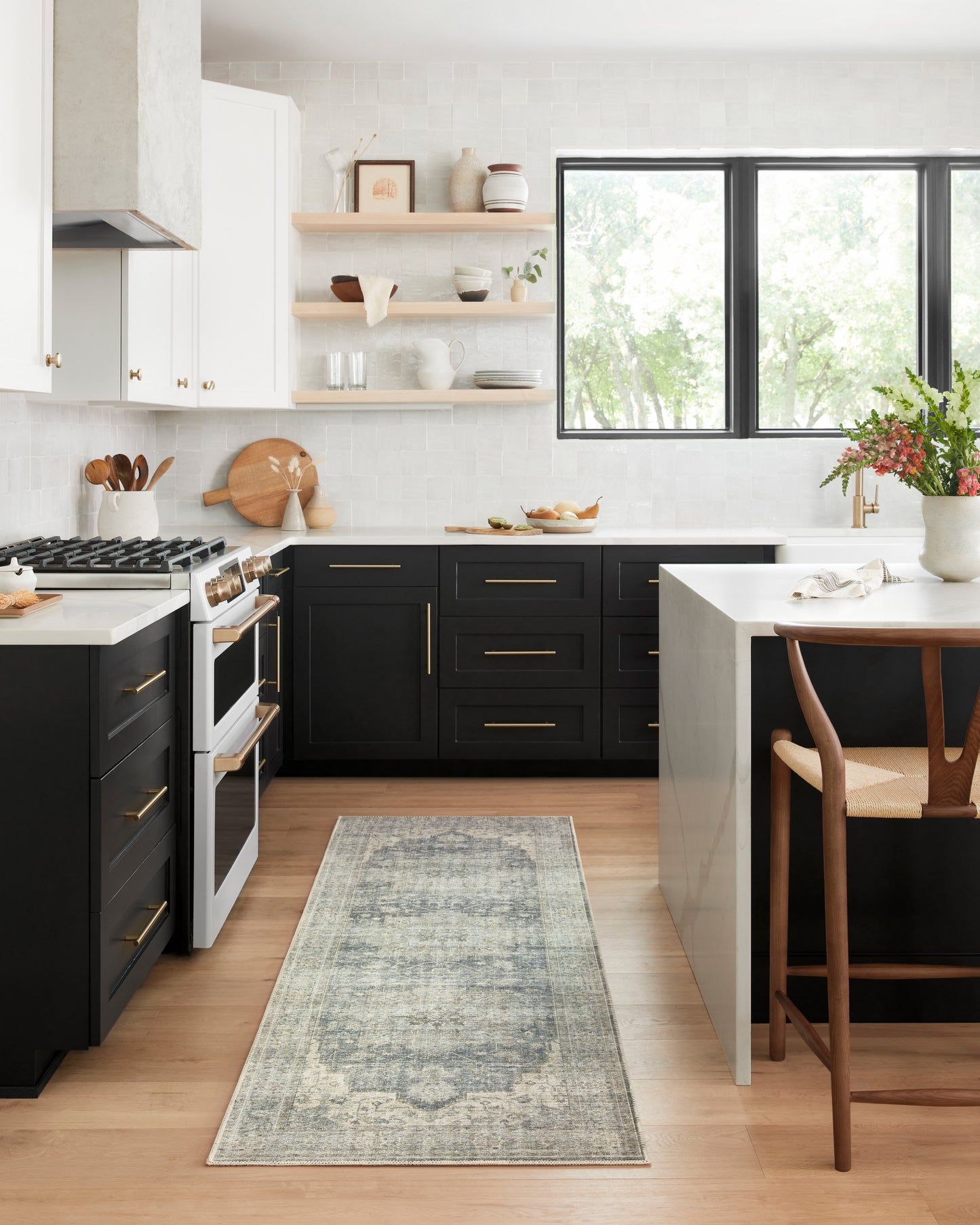 Loloi Skye  Charcoal Dove Traditional