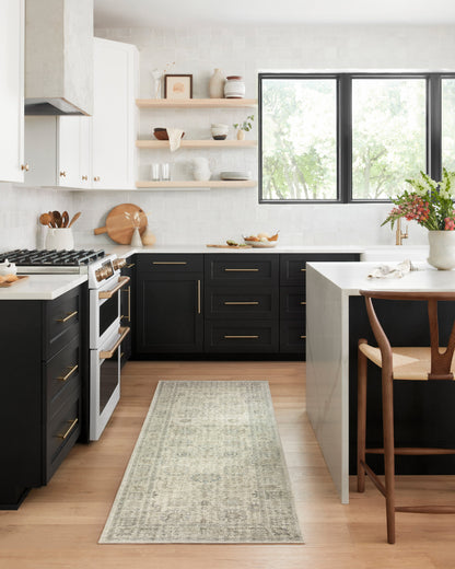 Loloi Skye  Natural Sage Traditional