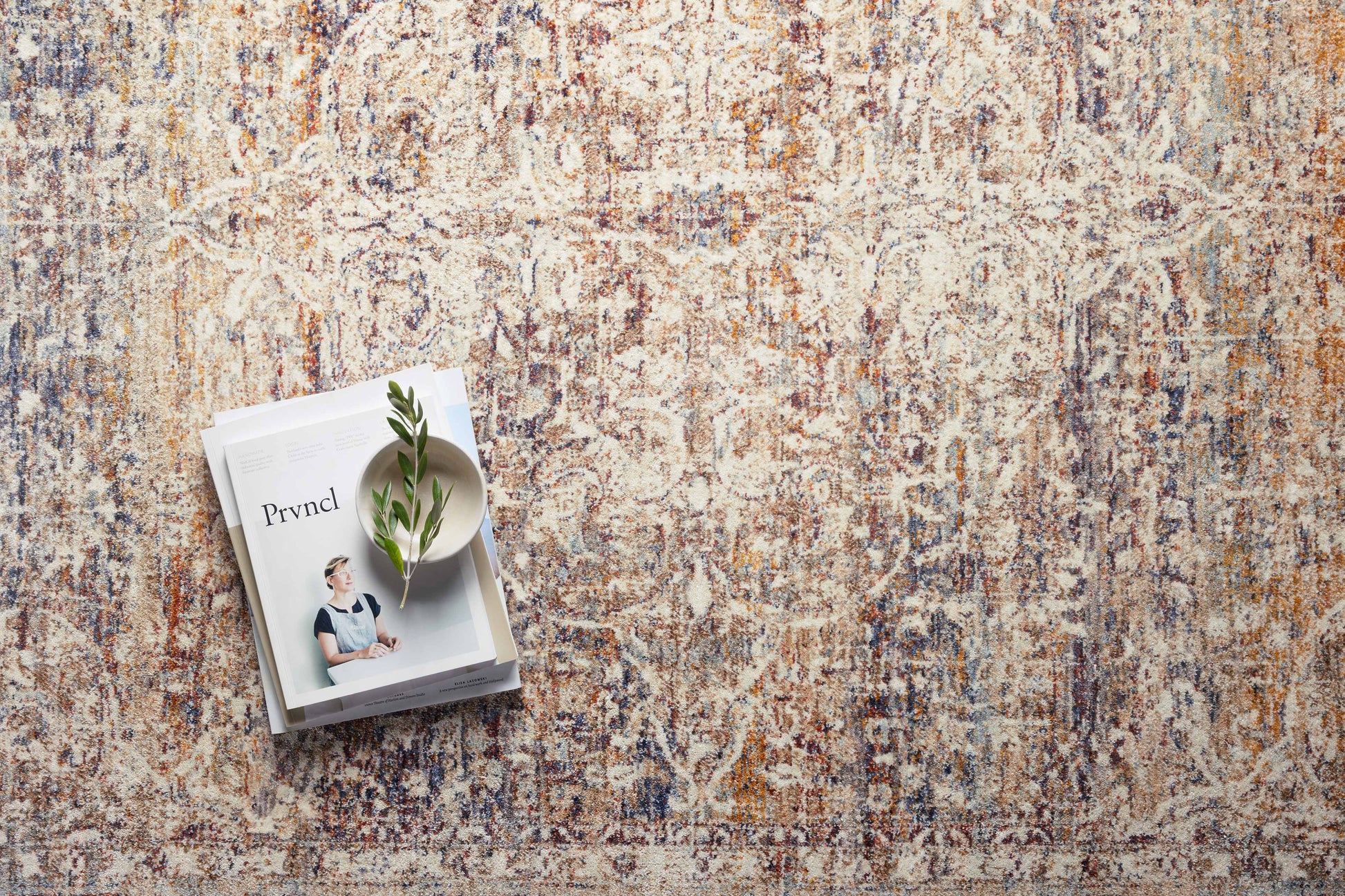 Loloi II Sorrento  Natural Multi Traditional