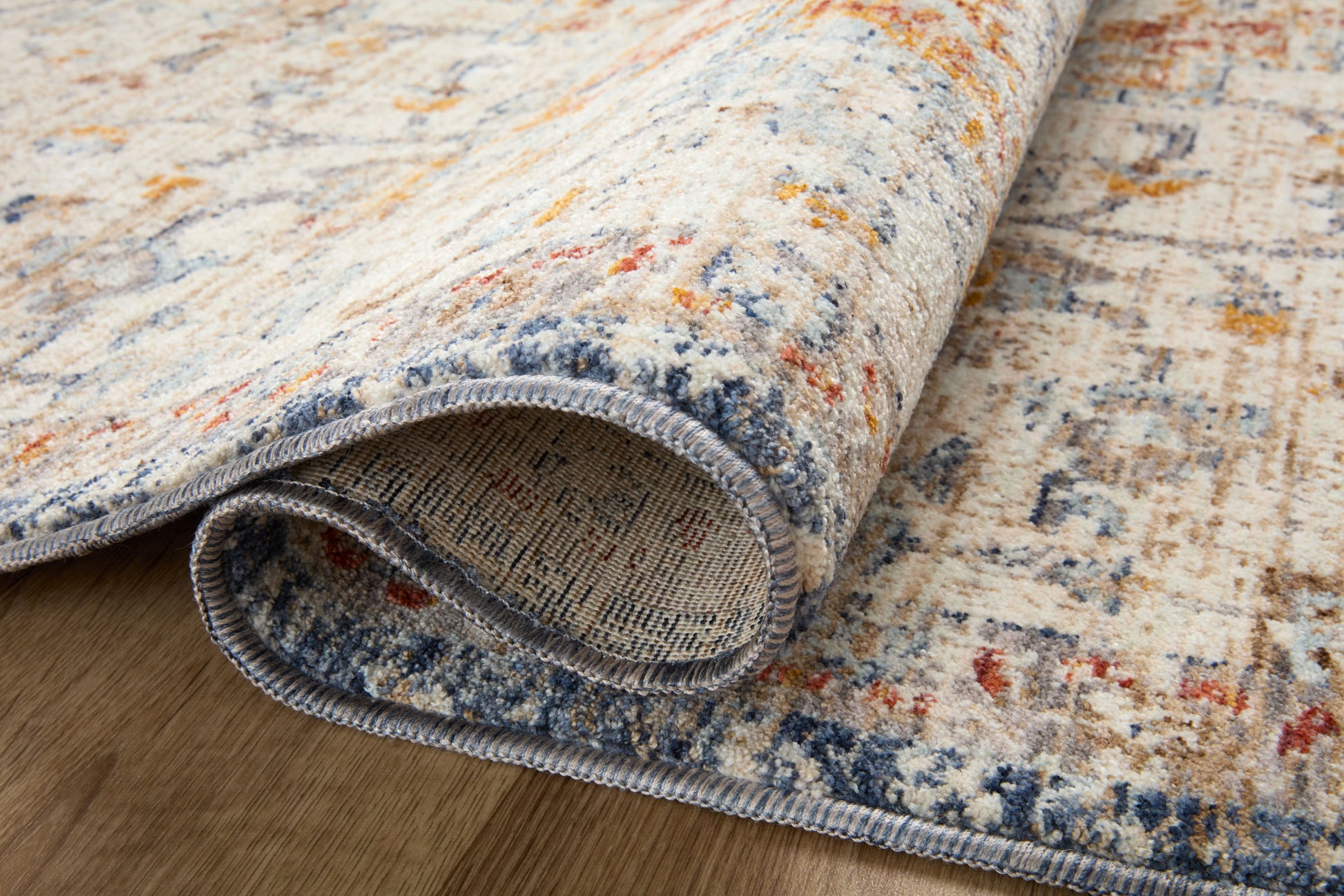 Loloi II Sorrento  Ivory Fiesta Traditional