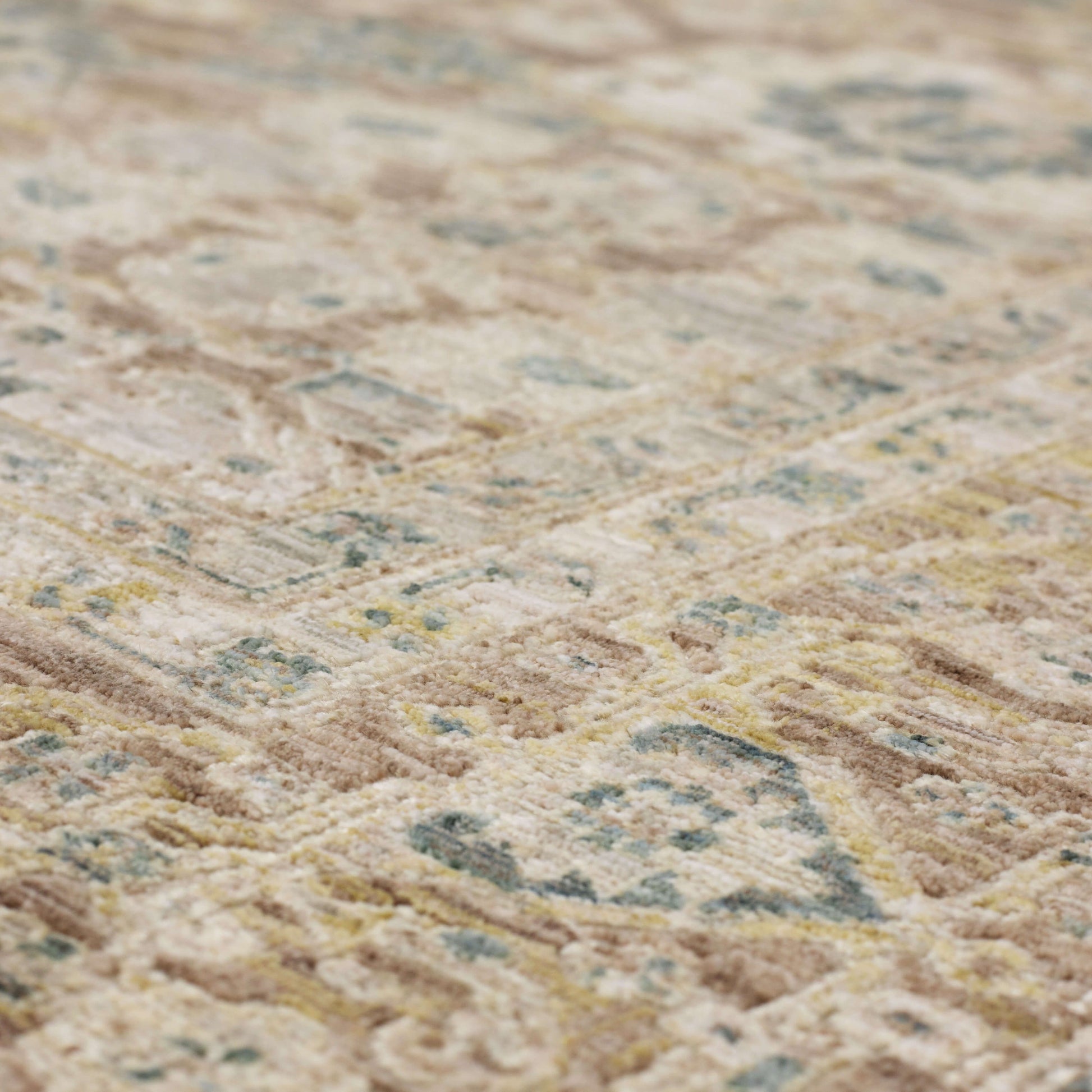 Karastan Surrey Hills  Beryl  Traditional