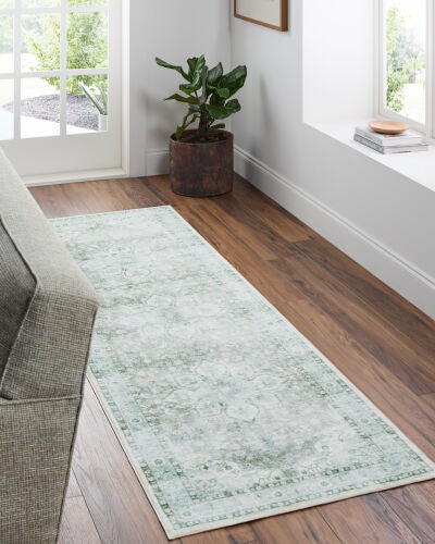 Surya Lavable LVB-2313  Traditional Machine Woven Rug