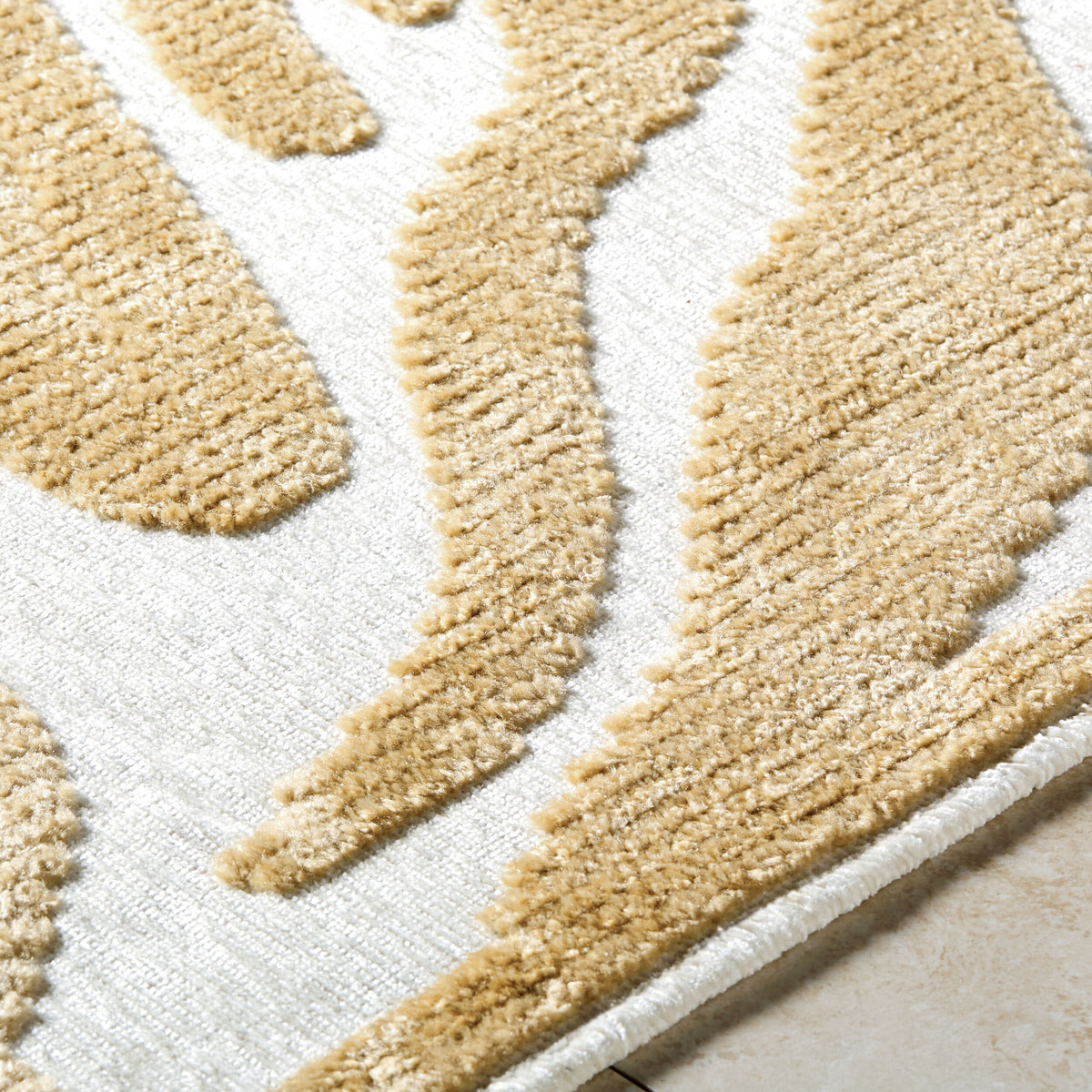 Surya Lyna LYA-2334 White Modern Machine Woven Rug