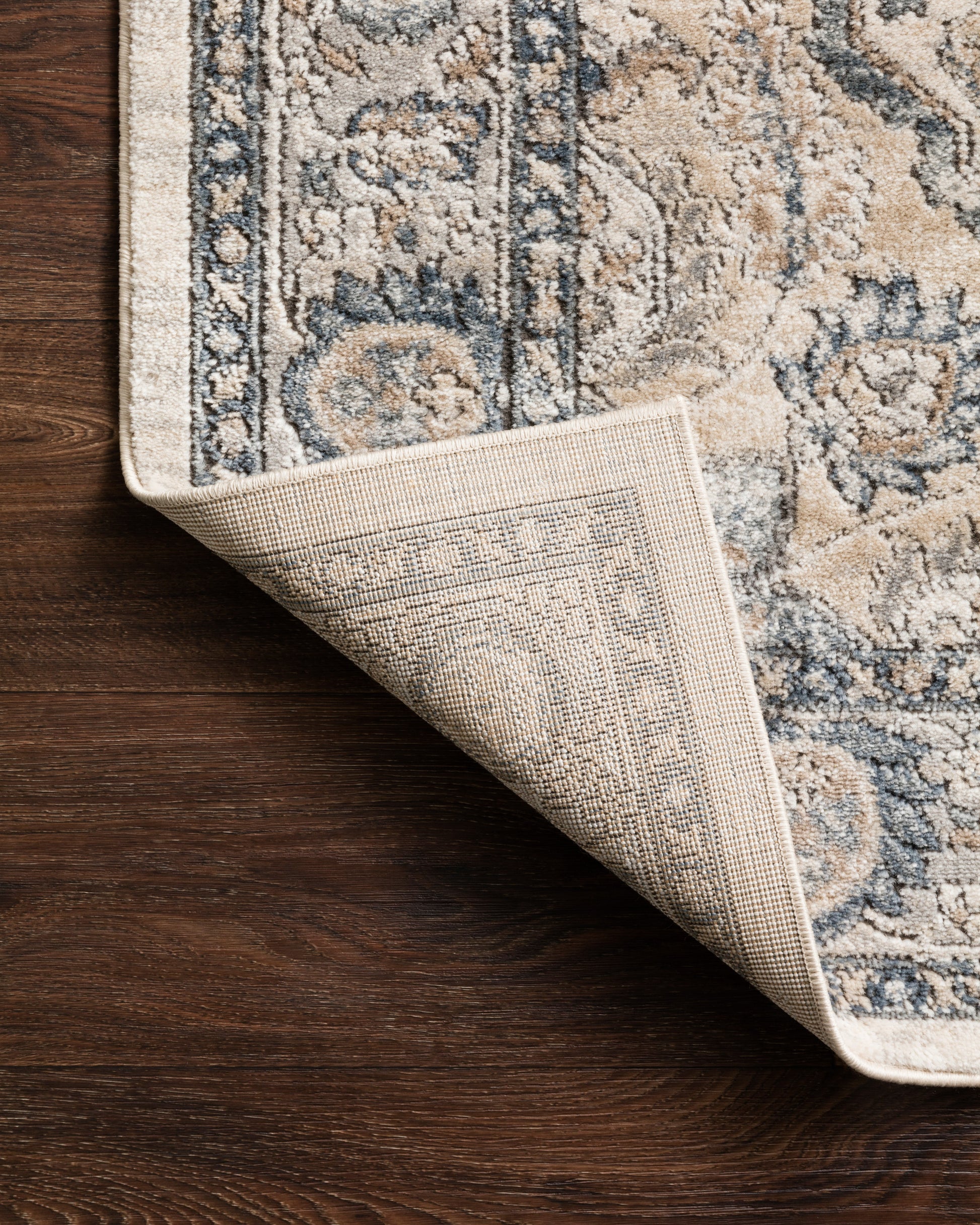 Loloi II Teagan  Natural Lt. Grey Traditional