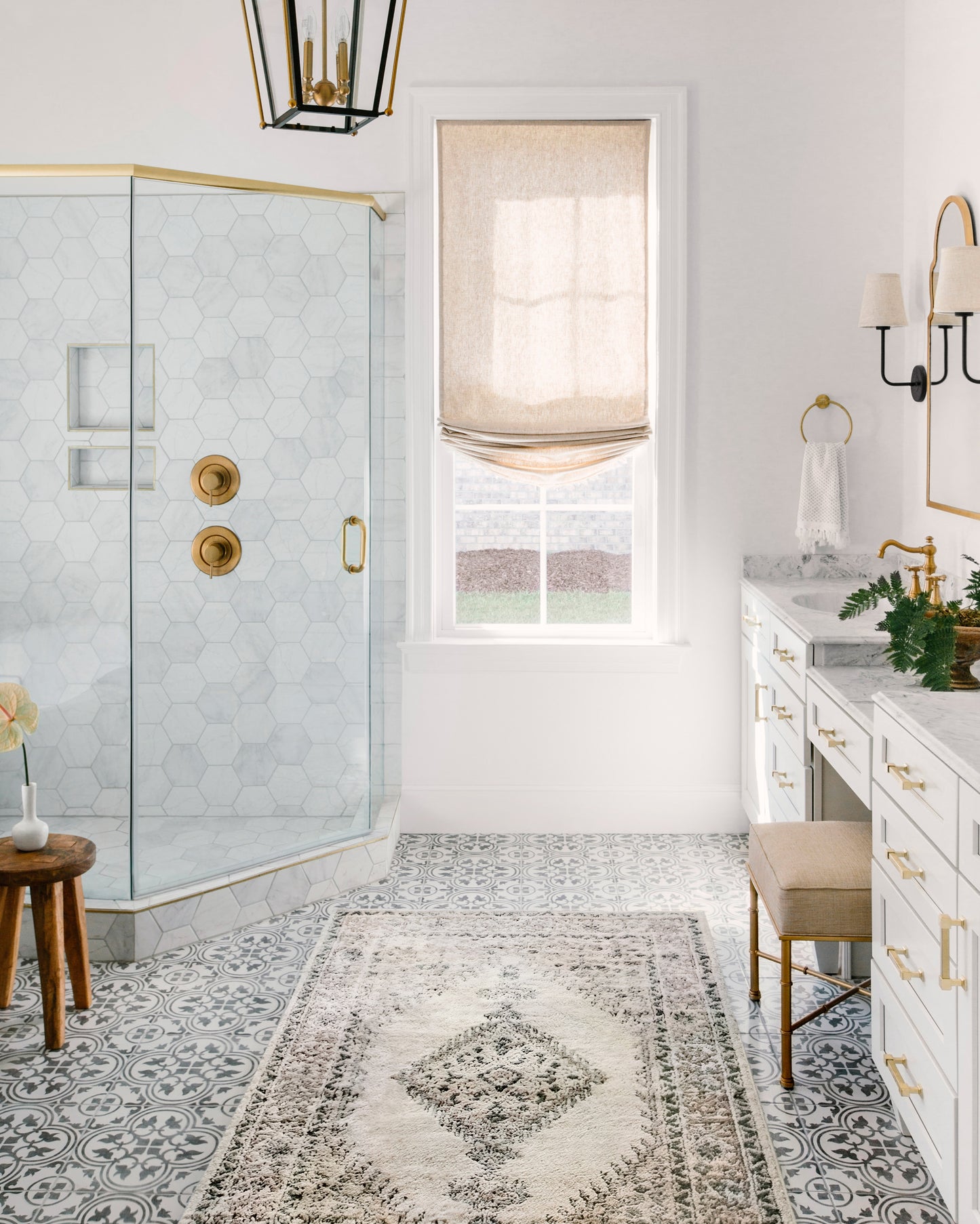 Loloi Teagan  Oatmeal Ivory Traditional