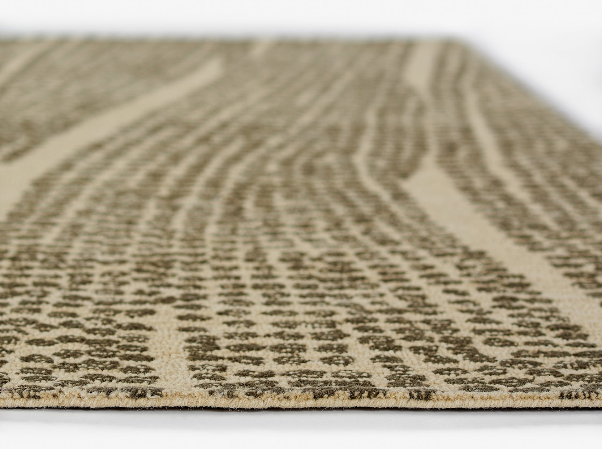 Momeni Teppe  Natural  Contemporary