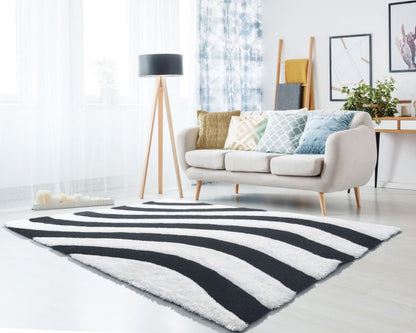 United Weavers Finesse 2100-21670 Black  Shag/Contemporary Machine Made Rug