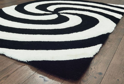 United Weavers Finesse Black Shag/Contemporary Machine Made Rug