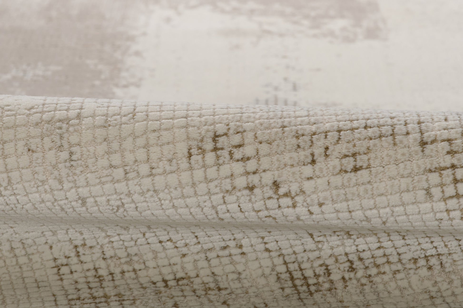 Momeni Vera  Ivory  Contemporary
