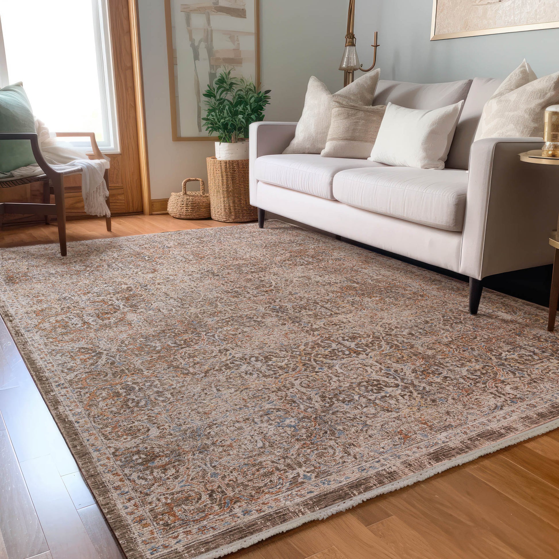 Dalyn Rugs Vienna  Chocolate  Traditional