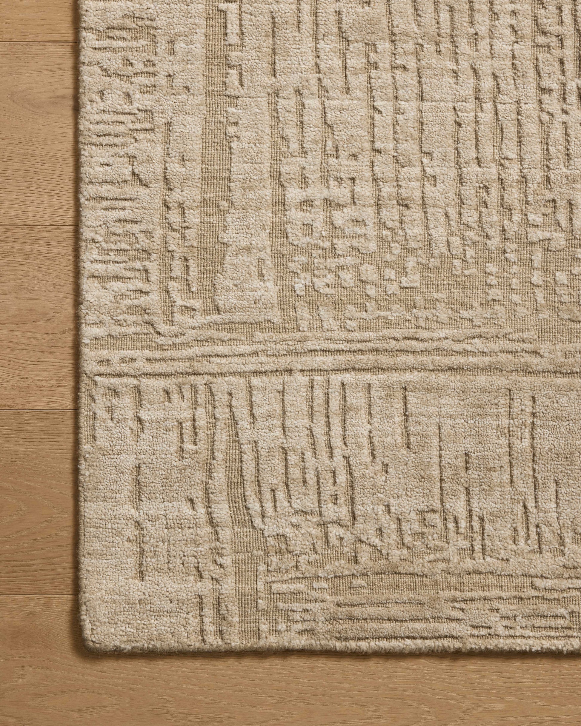 Loloi Woods  Oatmeal  Contemporary