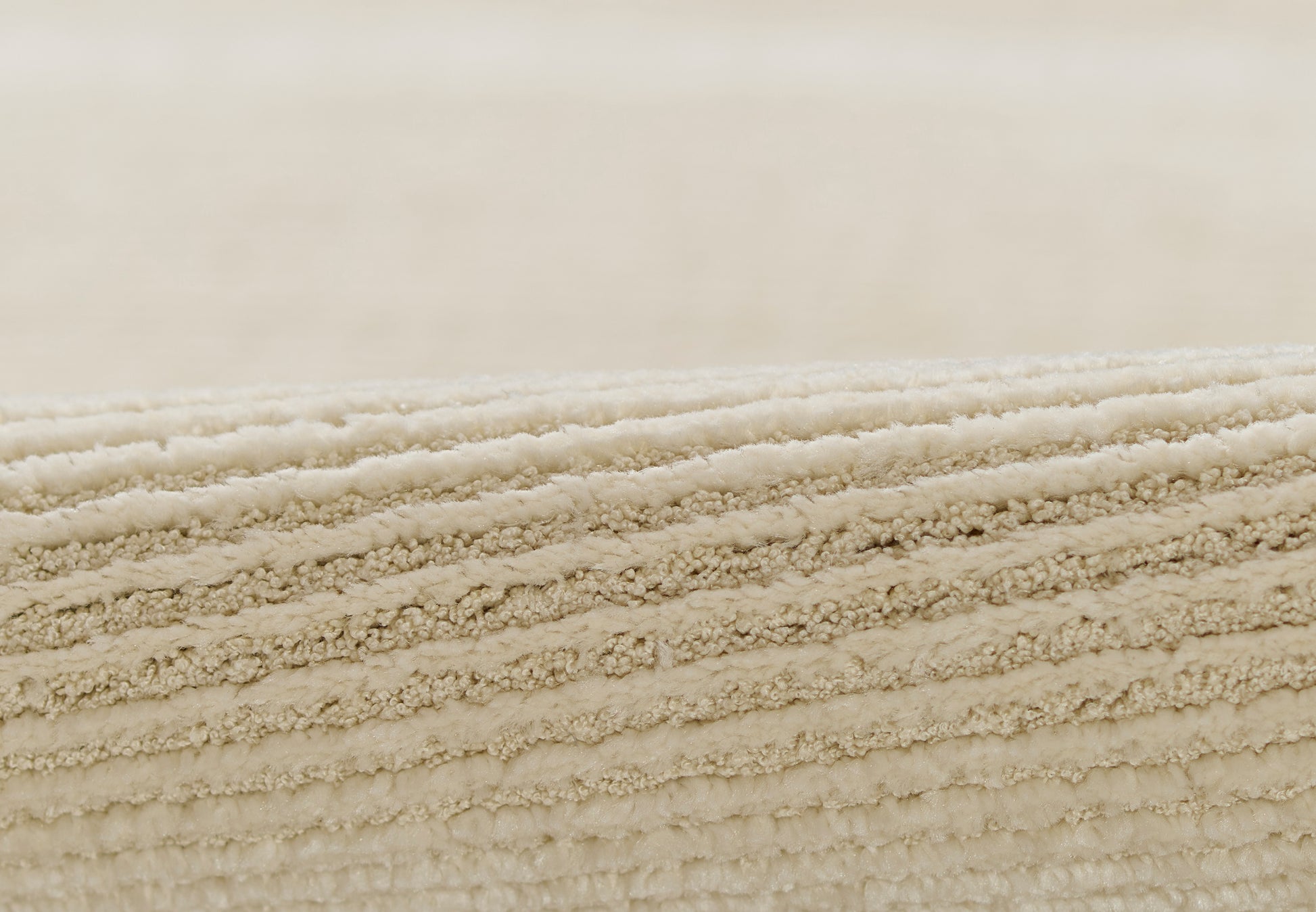 Momeni Wren  Ivory  Contemporary