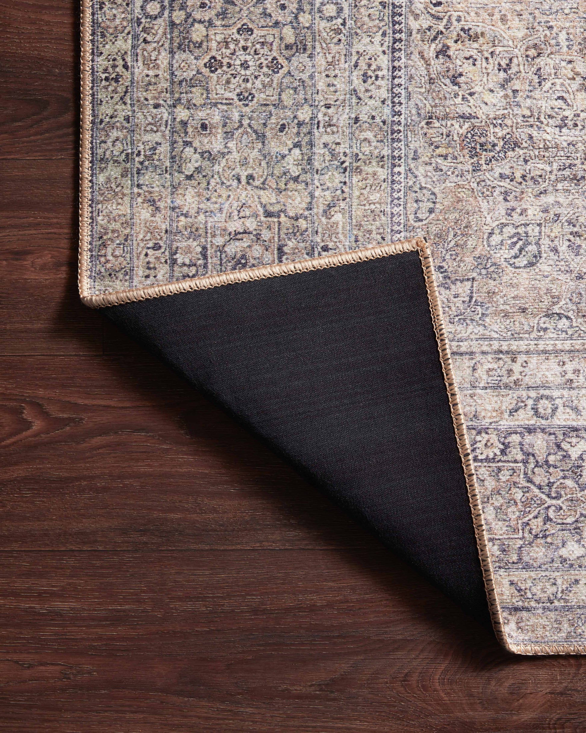 Loloi II Wynter  Silver Charcoal Traditional