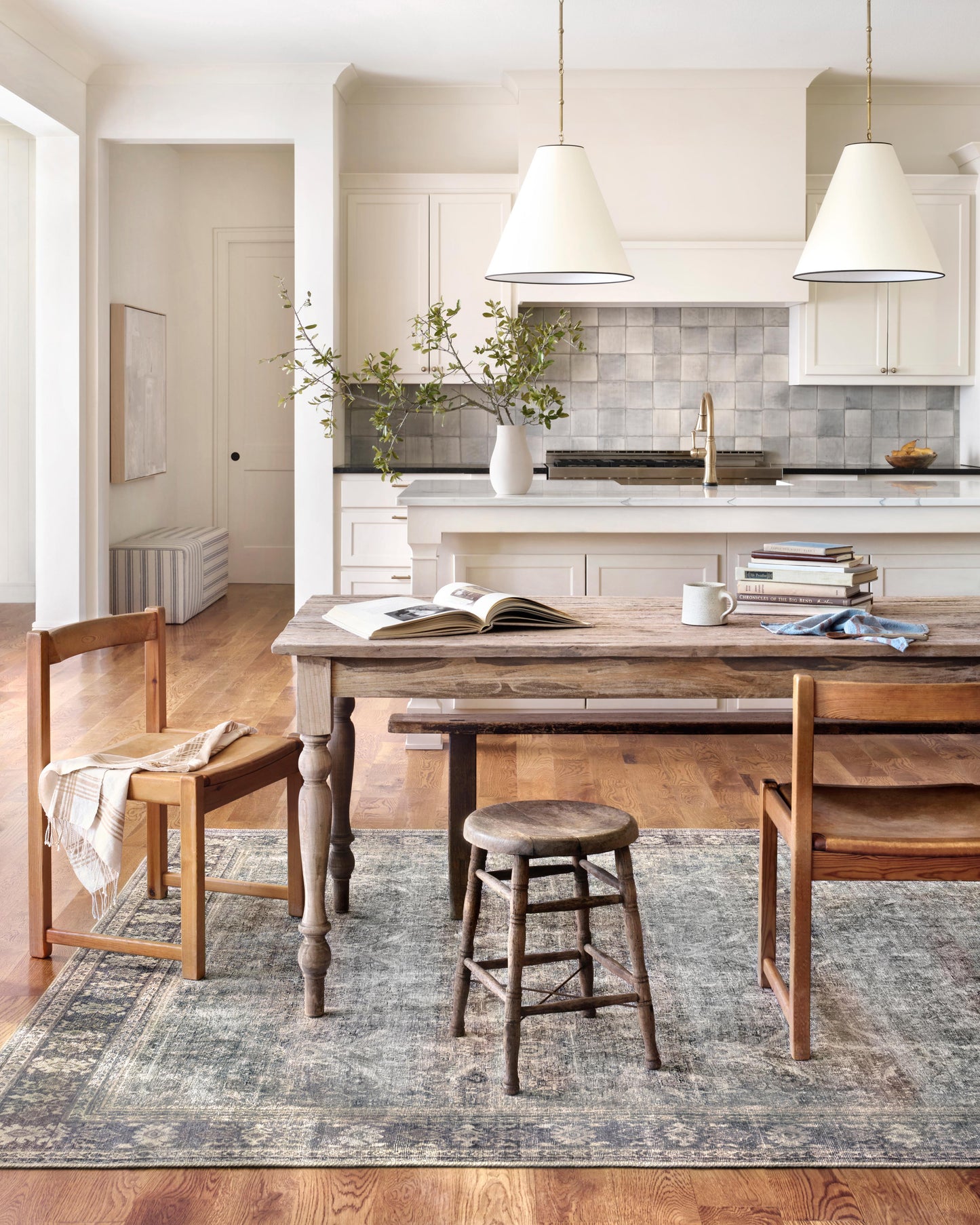 Loloi II Wynter  Grey Charcoal Traditional