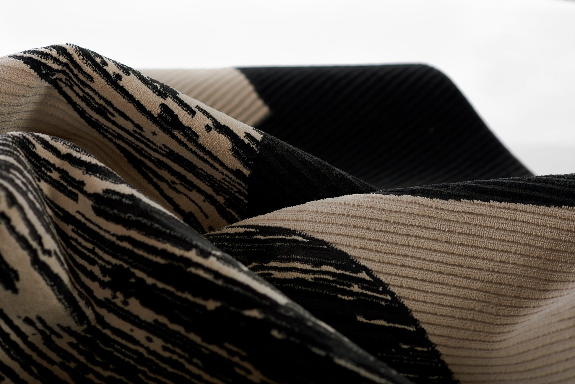 Momeni Xander  Ivory  Contemporary