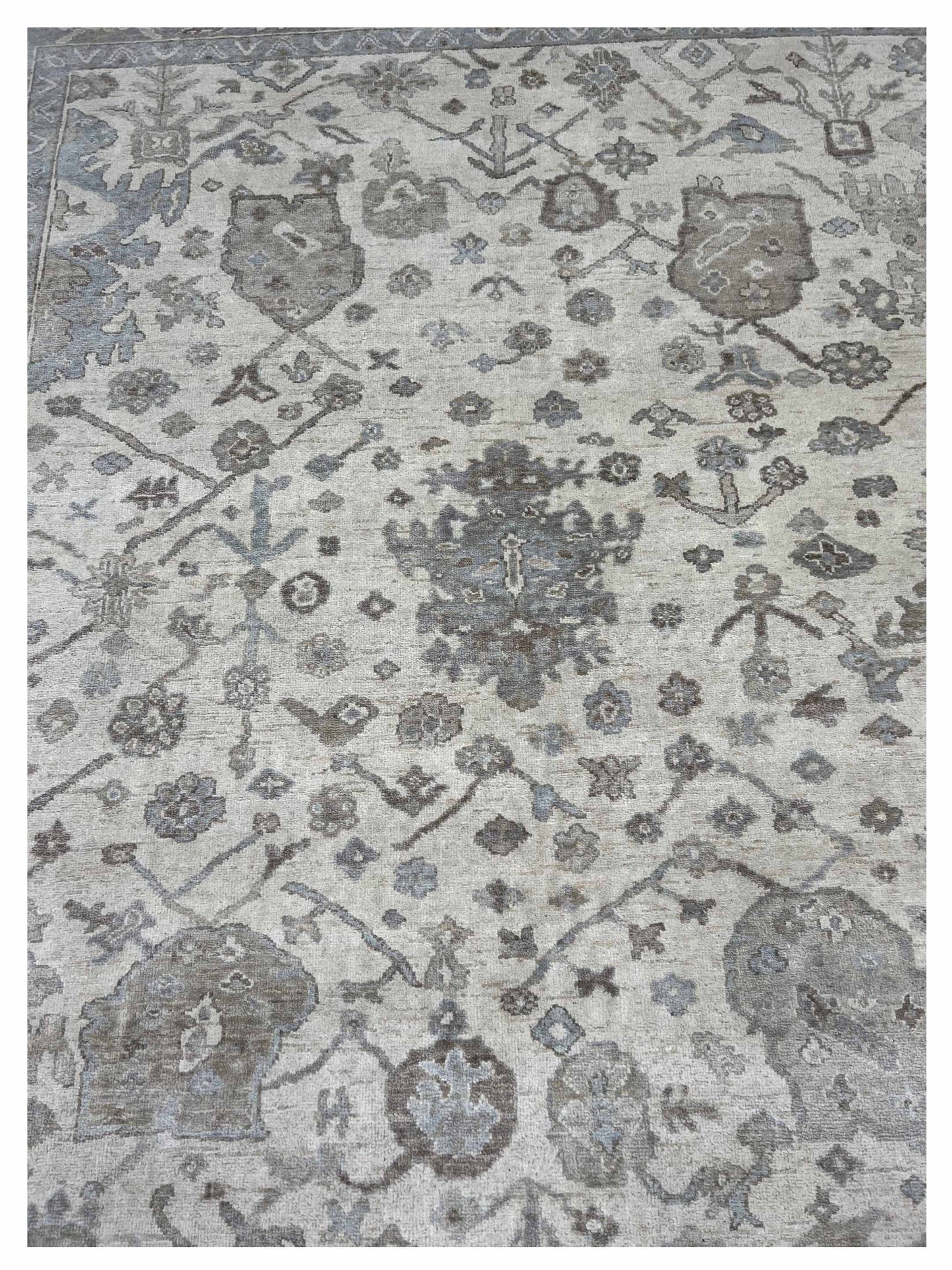 Artisan Julie Ivory Green Smoke Transitional Knotted Rugs