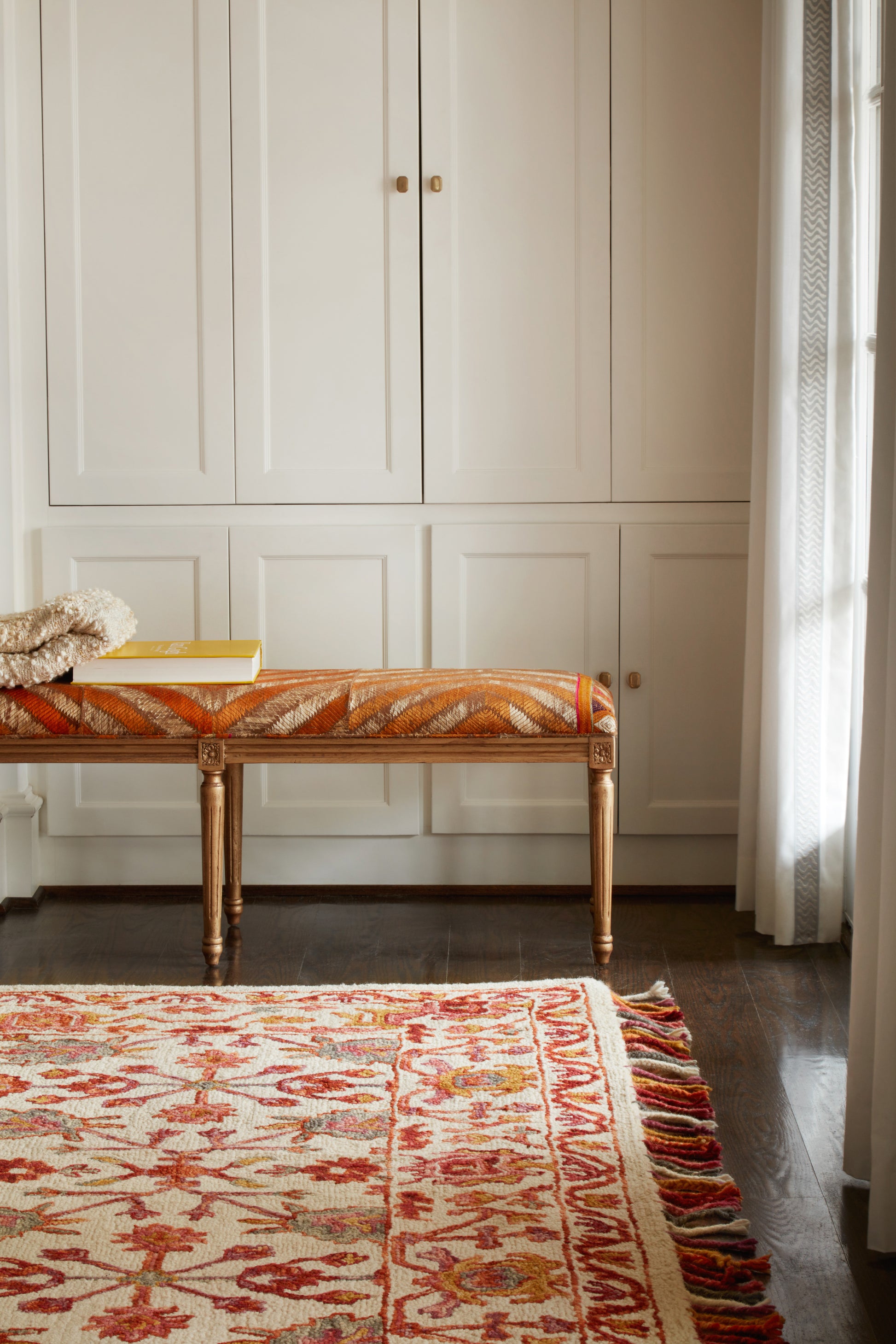 Loloi Zharah  Berry  Transitional