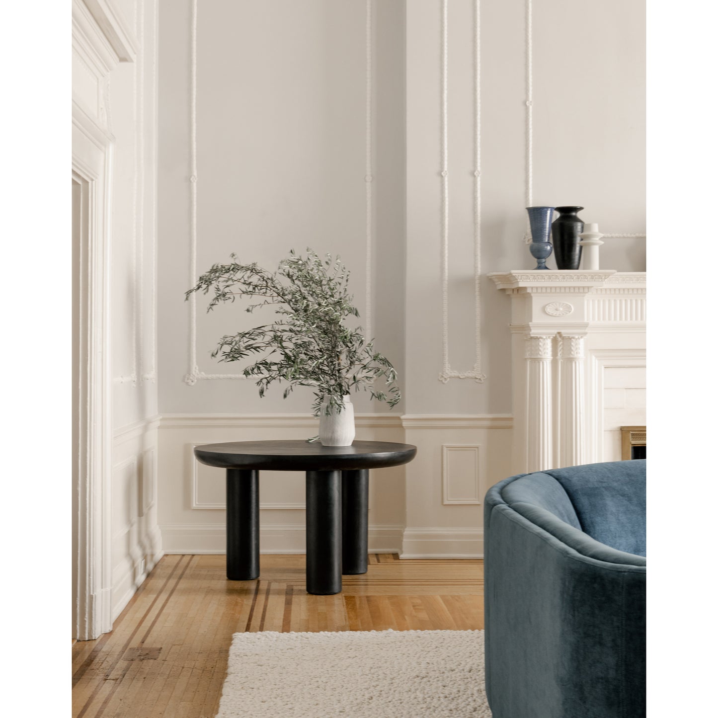 Moes Home Dining Tables Rocca Black Contemporary Furniture