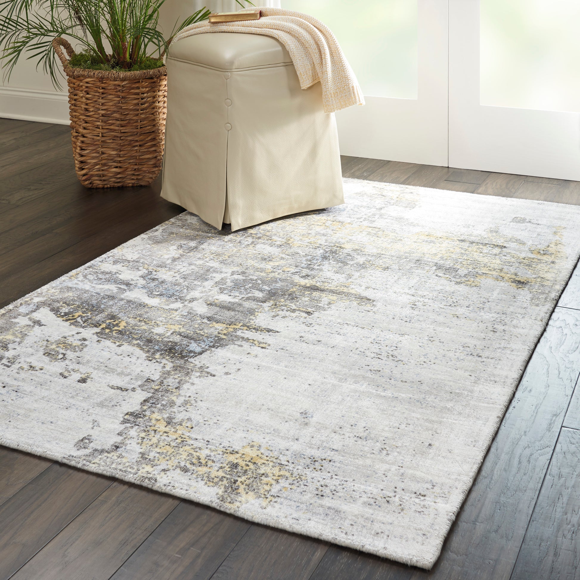 Nourison Home Safari Dreams  Ivory Gold  Contemporary